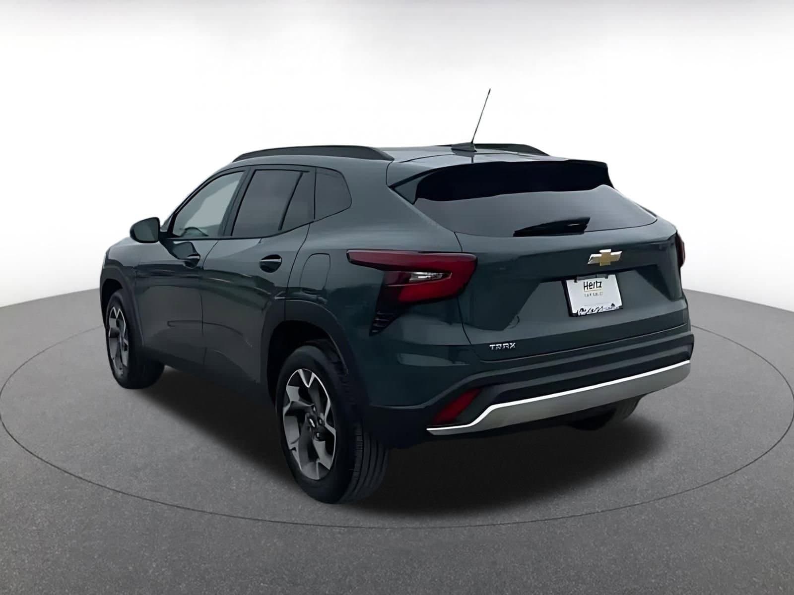 Thumbnail: 2025 Chevrolet Trax - 11