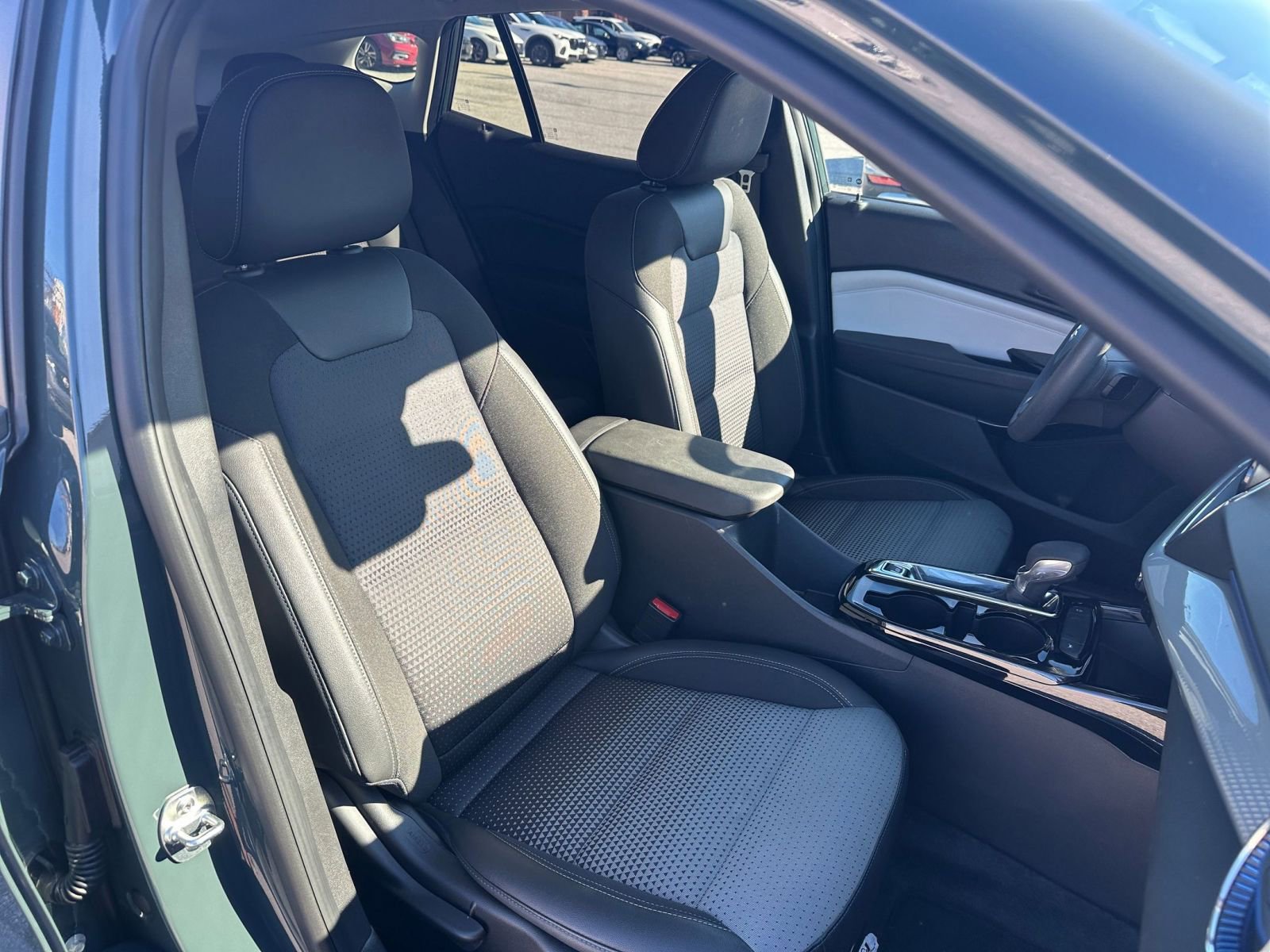 Thumbnail: 2025 Chevrolet Trax - 34