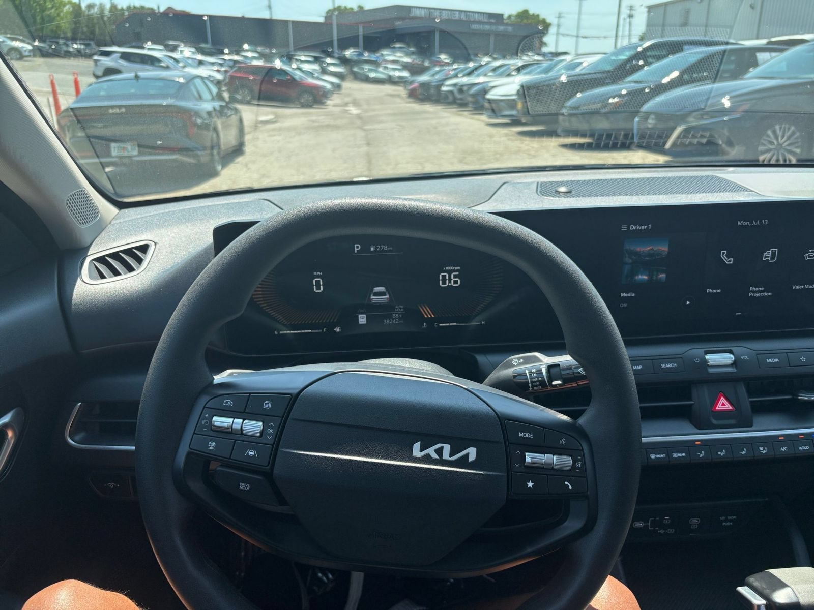 Thumbnail: 2025 Kia K4 - 29