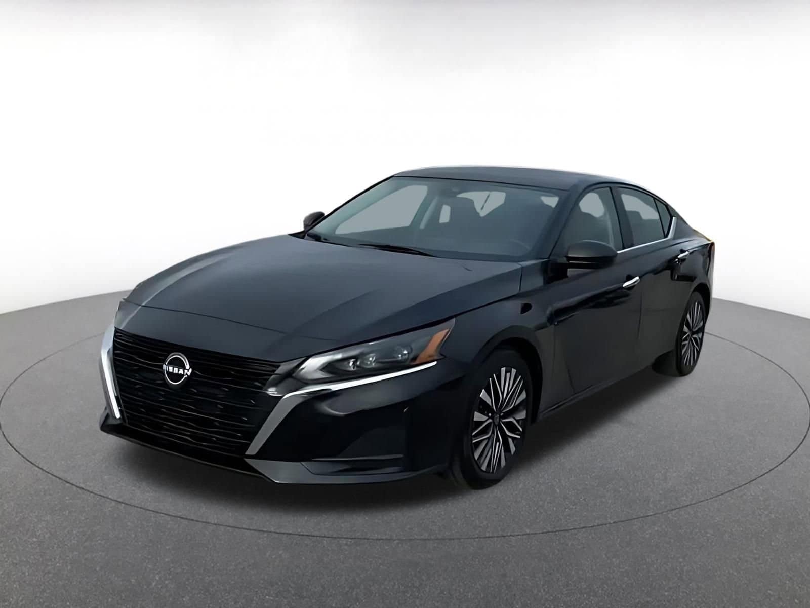 Thumbnail: 2025 Nissan Altima - 7