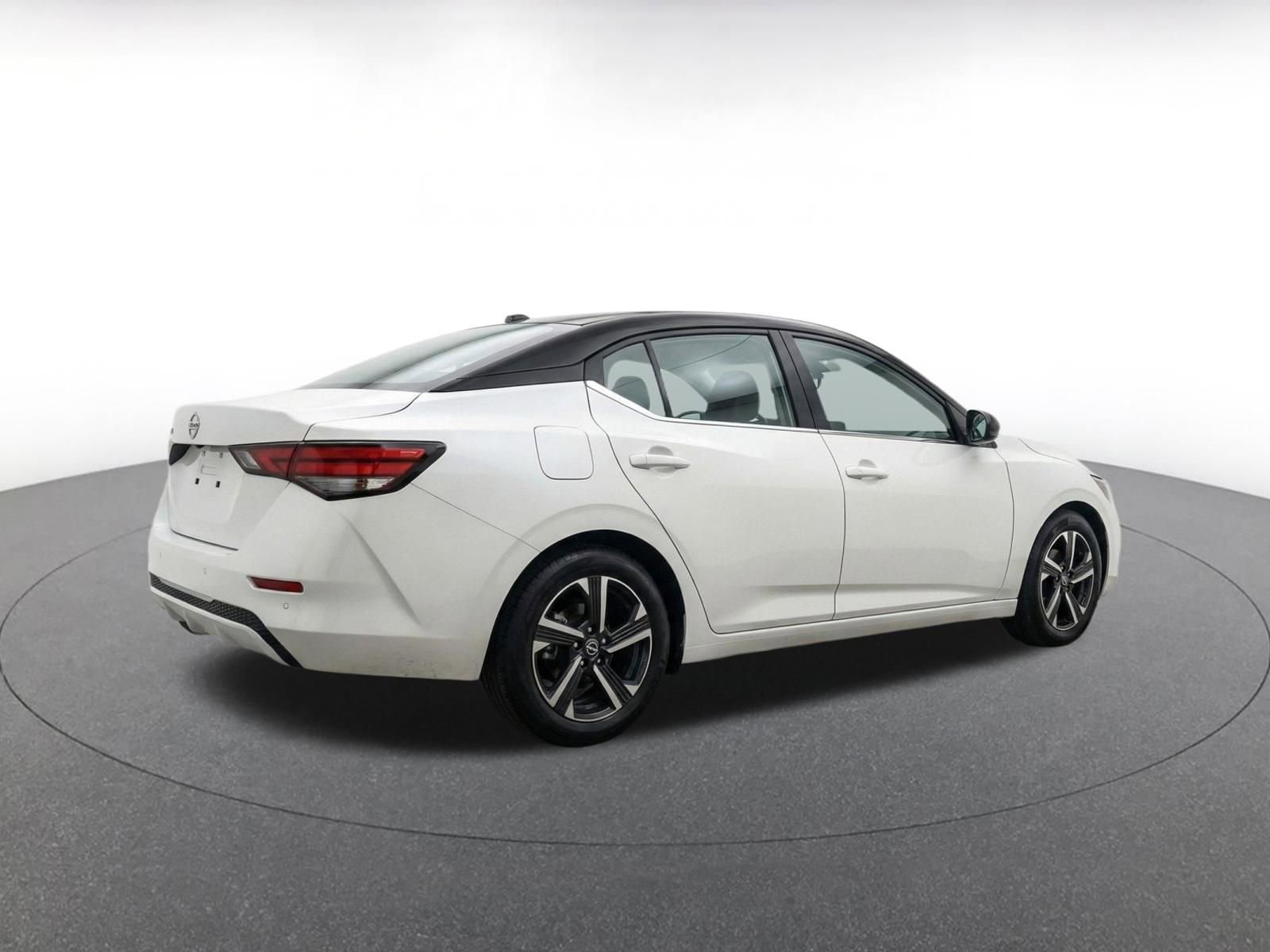 Thumbnail: 2025 Nissan Sentra - 9
