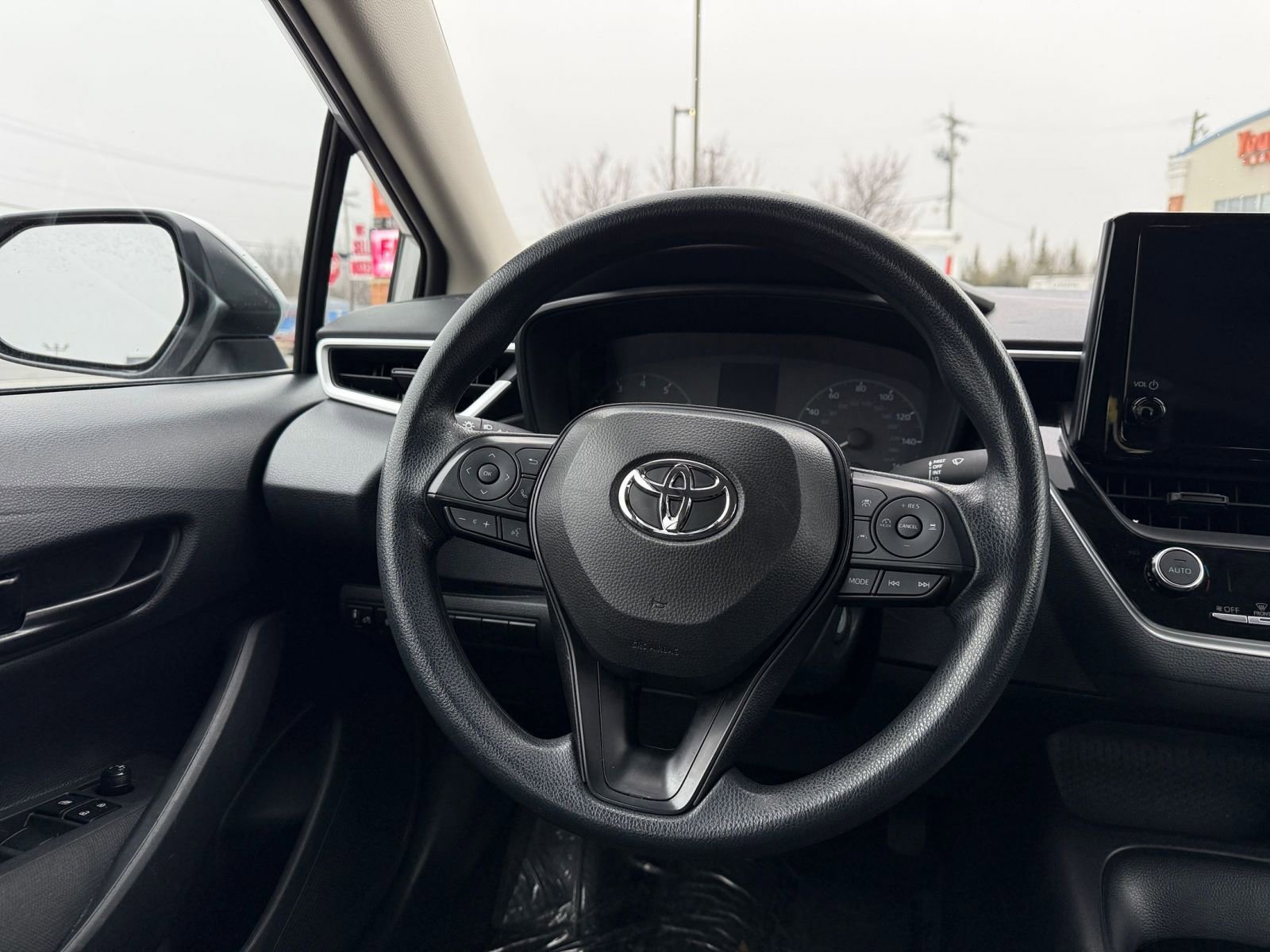 Thumbnail: 2025 Toyota Corolla - 28