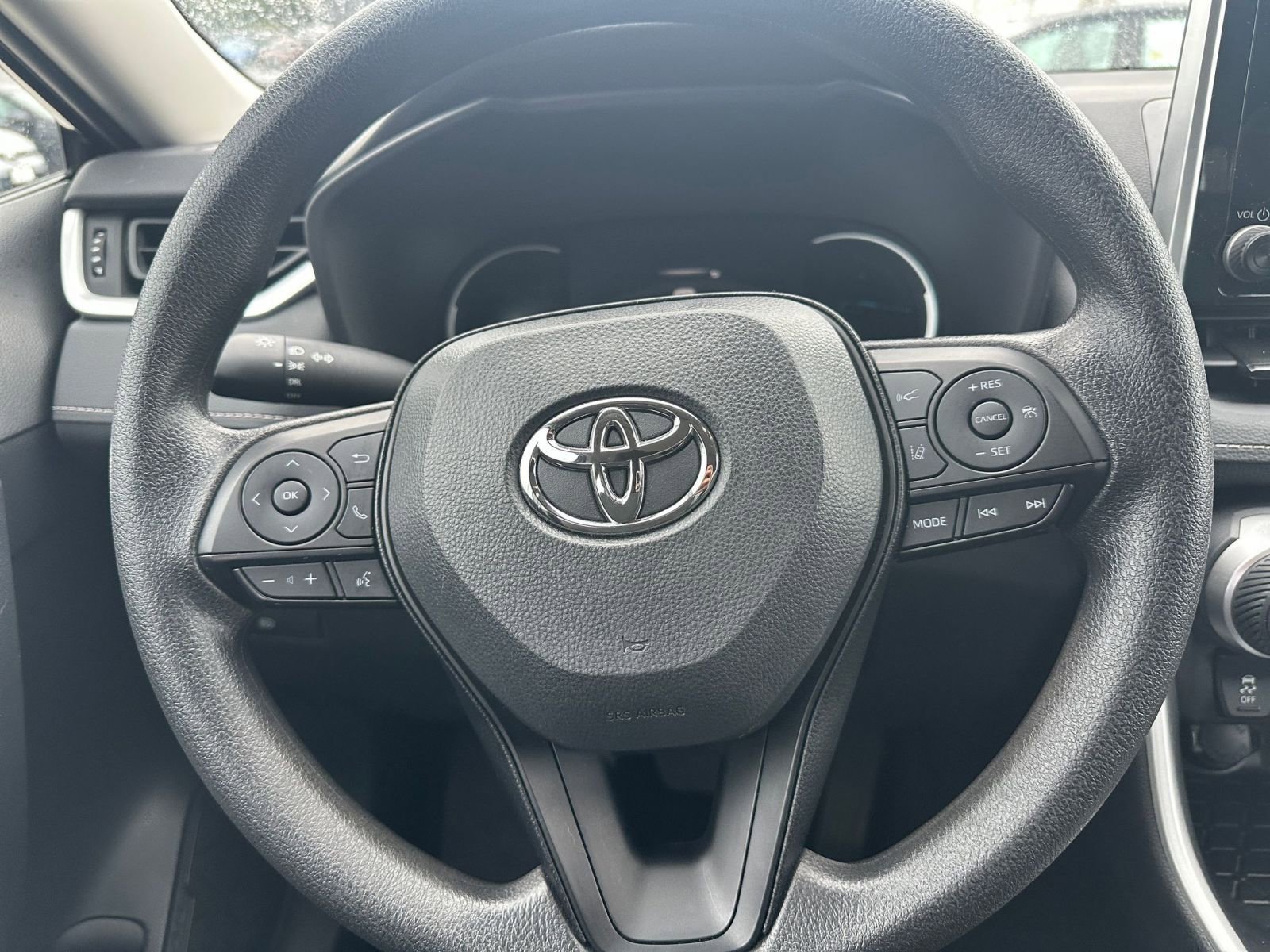 Thumbnail: 2025 Toyota RAV4 - 27