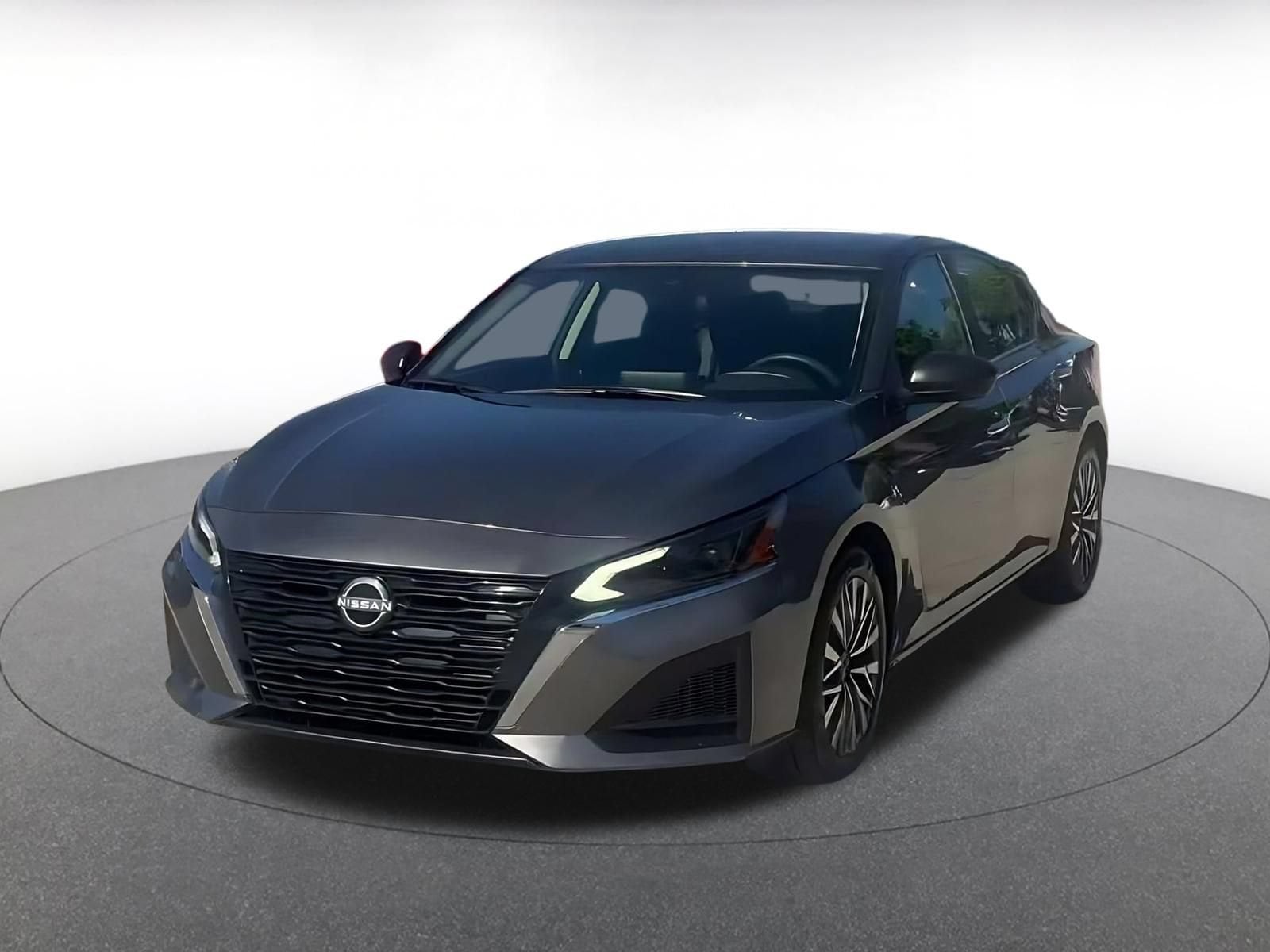Thumbnail: 2025 Nissan Altima - 6