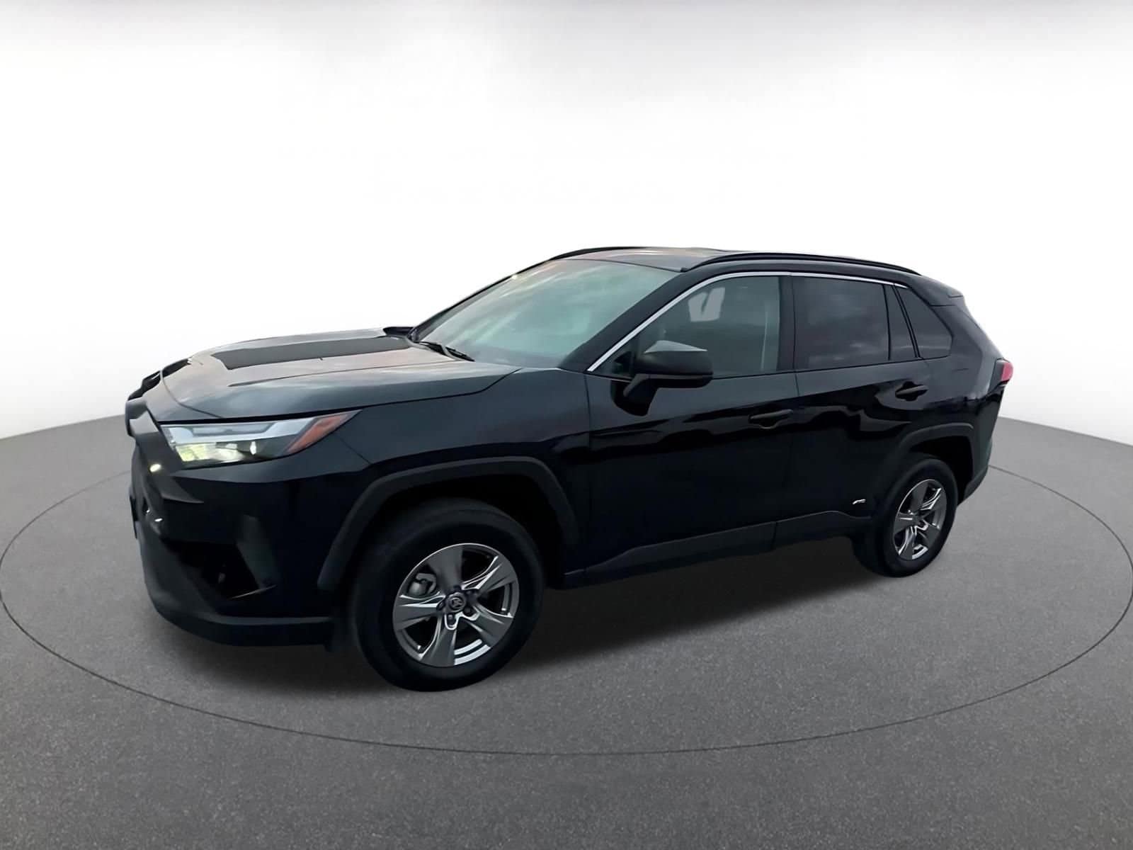 Thumbnail: 2025 Toyota RAV4 - 8