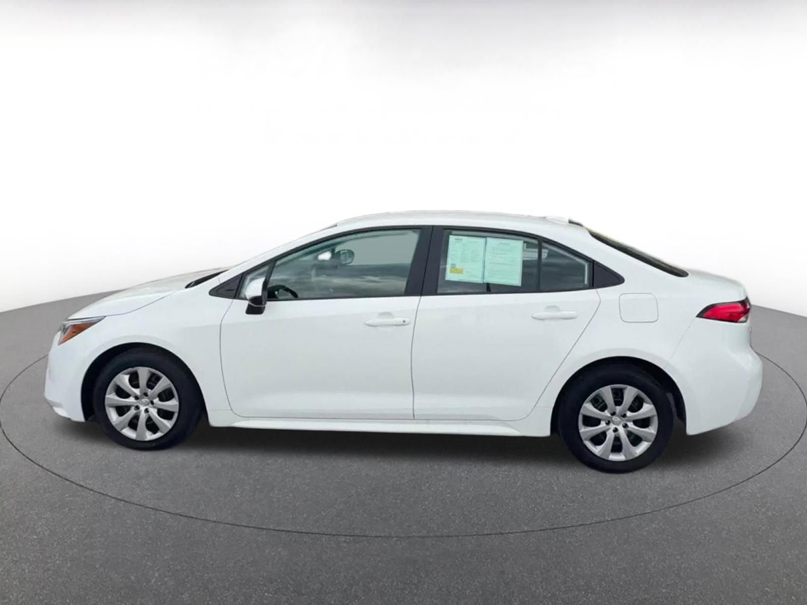 Thumbnail: 2025 Toyota Corolla - 9