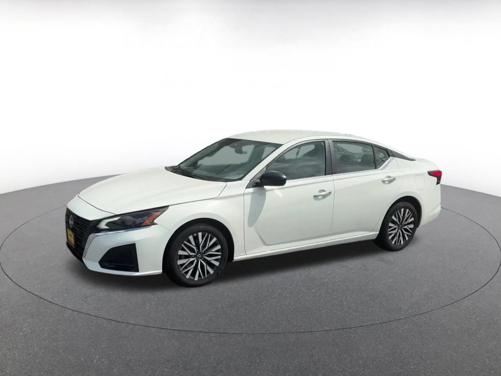 Thumbnail: 2025 Nissan Altima - 7