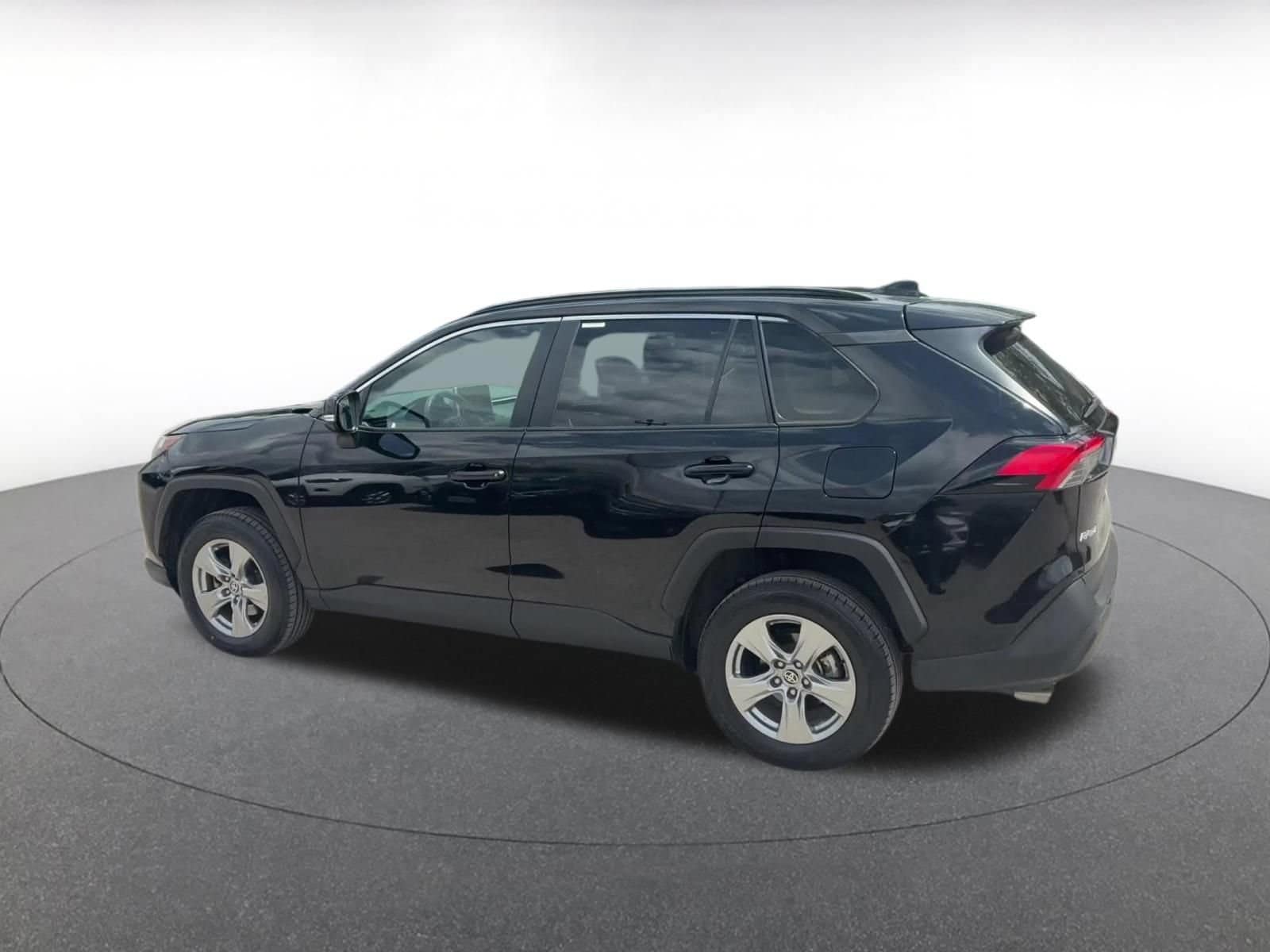 Thumbnail: 2024 Toyota RAV4 - 9