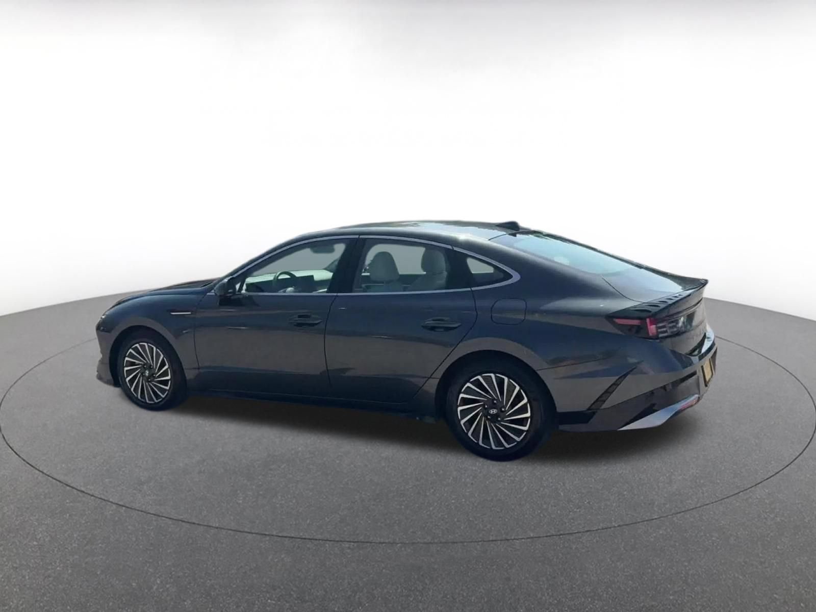 Thumbnail: 2025 Hyundai Sonata - 10