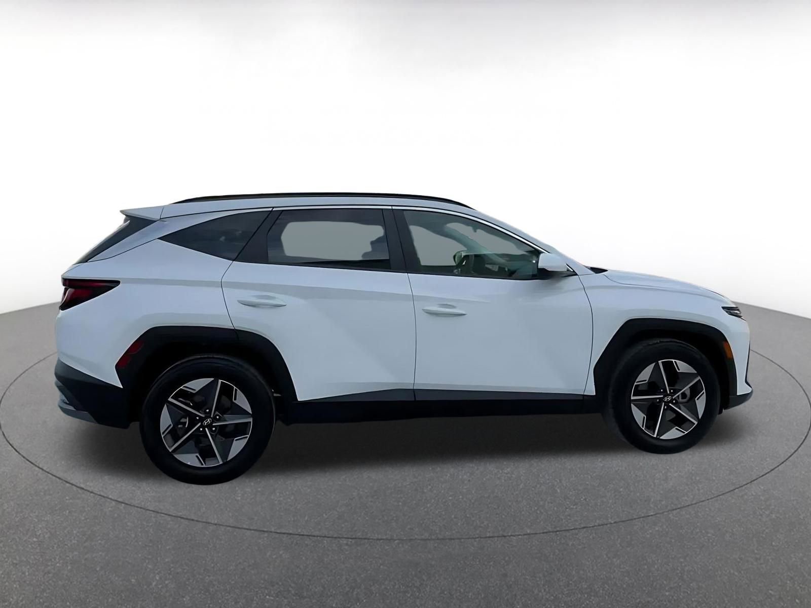 Thumbnail: 2025 Hyundai Tucson - 16