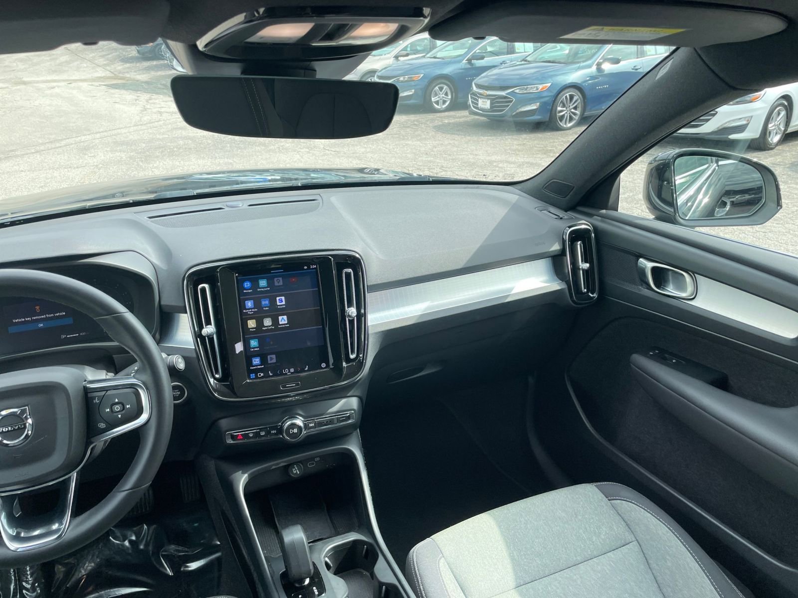 Thumbnail: 2024 Volvo XC40 - 35