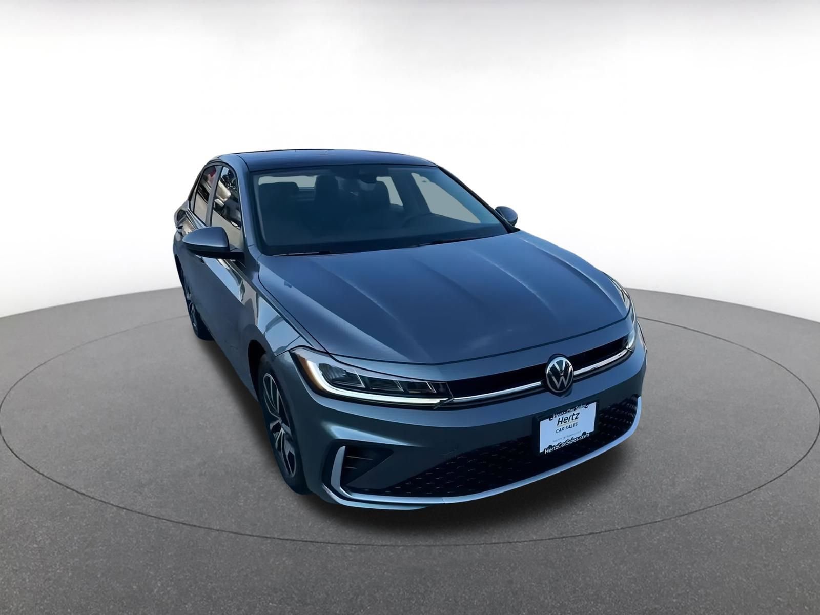 Thumbnail: 2025 Volkswagen Jetta - 3