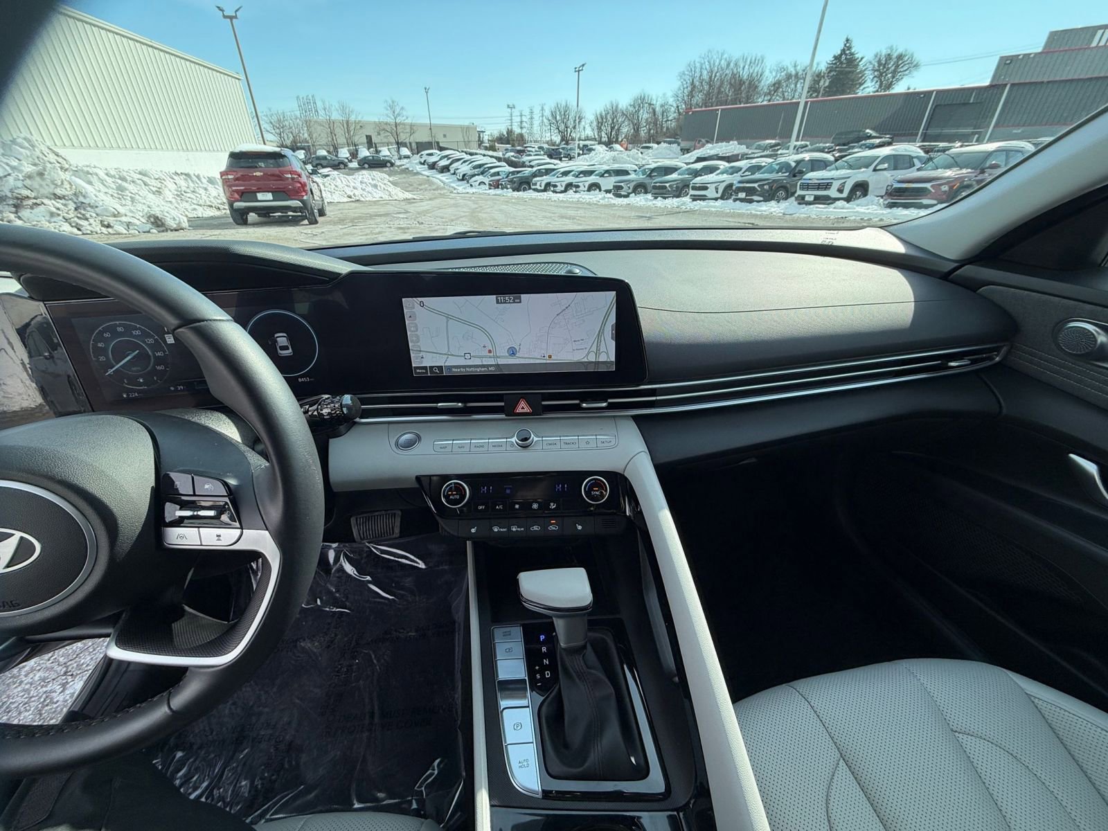 Thumbnail: 2025 Hyundai Elantra - 18