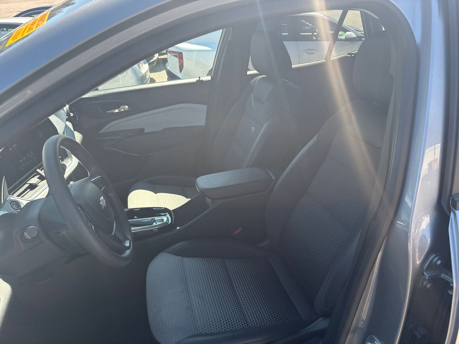 Thumbnail: 2025 Chevrolet Trax - 34