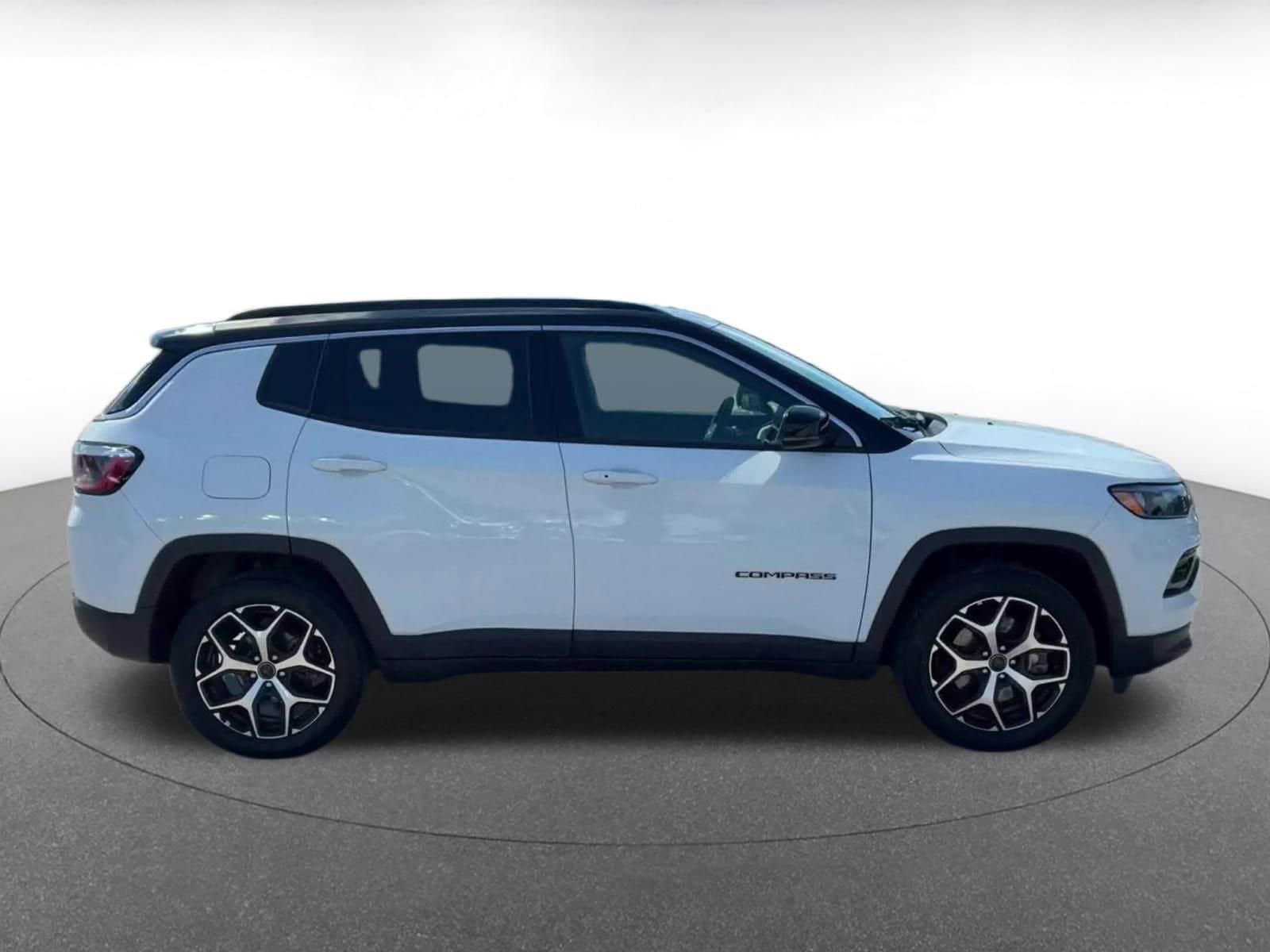 Thumbnail: 2025 Jeep Compass - 16