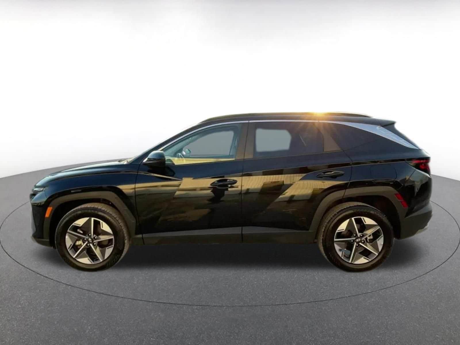 Thumbnail: 2025 Hyundai Tucson - 9