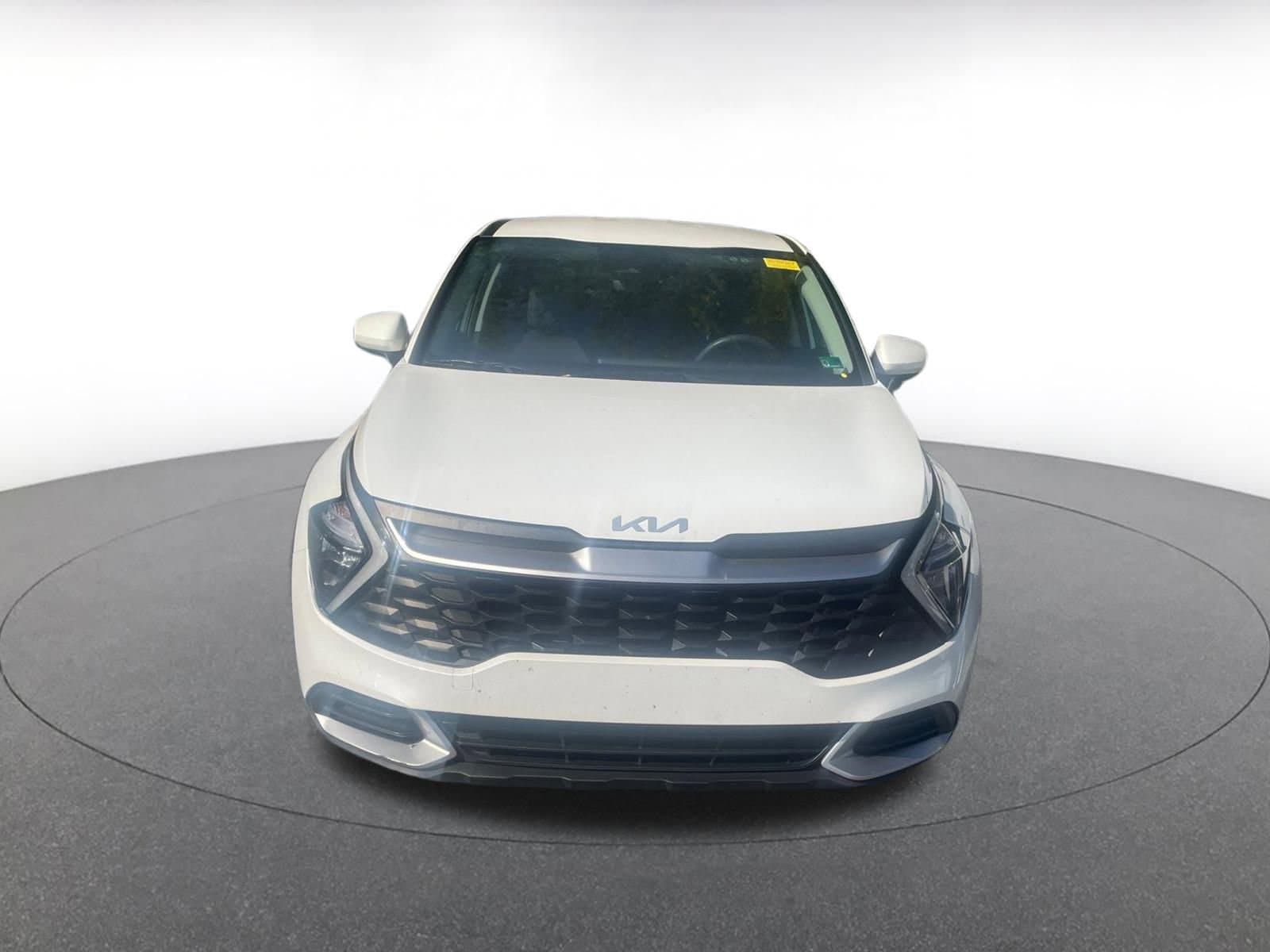 Thumbnail: 2023 Kia Sportage - 4