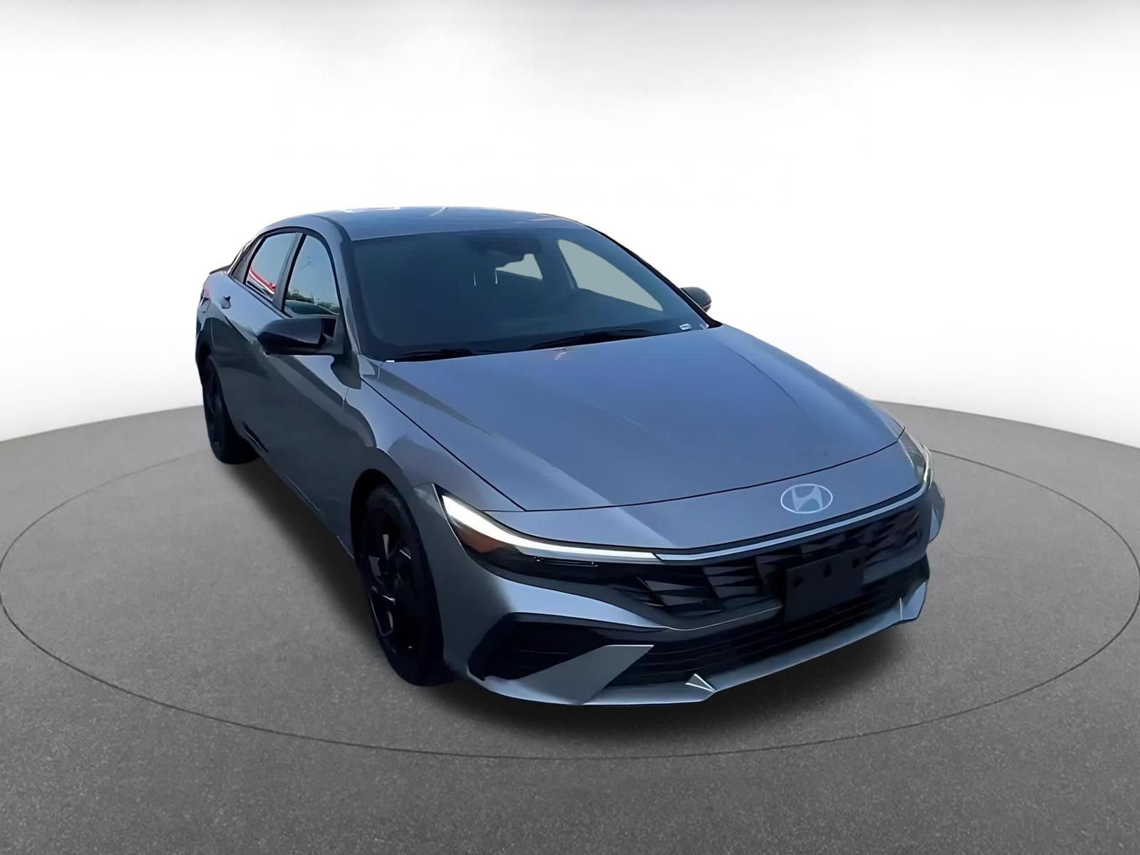 Thumbnail: 2026 Hyundai Elantra - 3