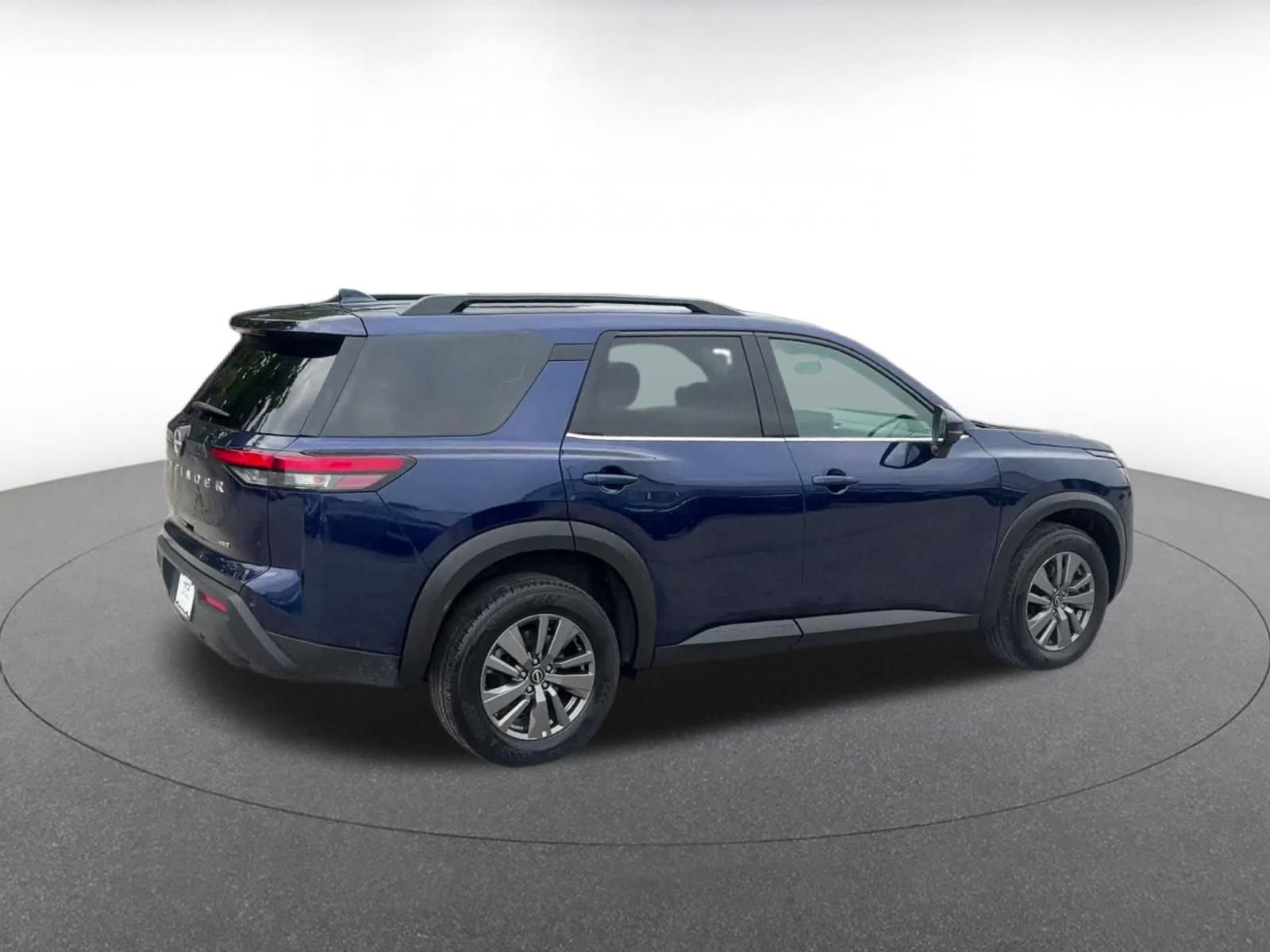 Thumbnail: 2025 Nissan Pathfinder - 12