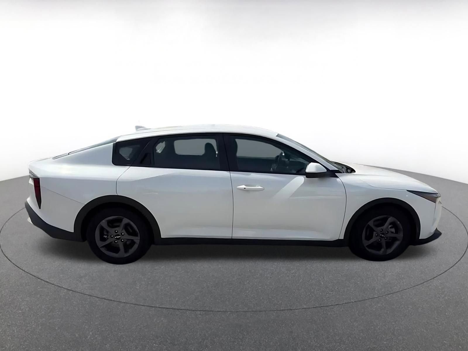 Thumbnail: 2025 Kia K4 - 16