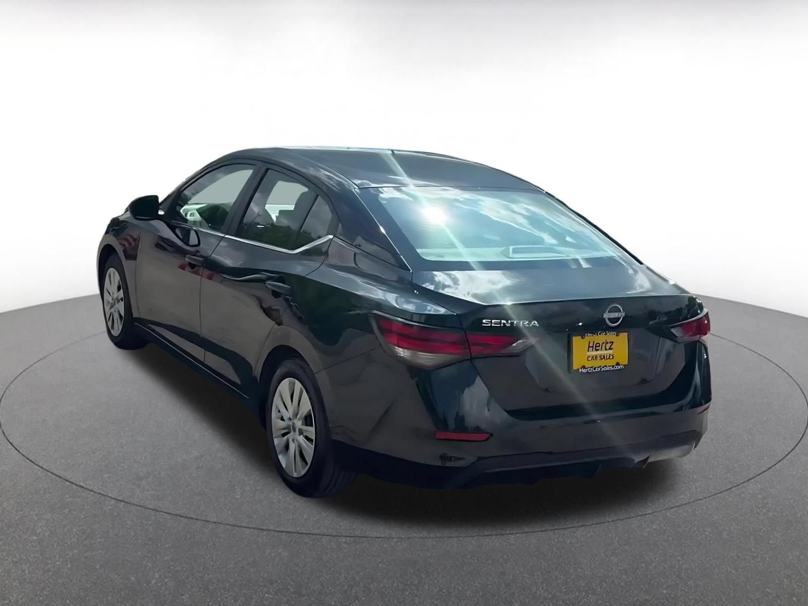 Thumbnail: 2025 Nissan Sentra - 11