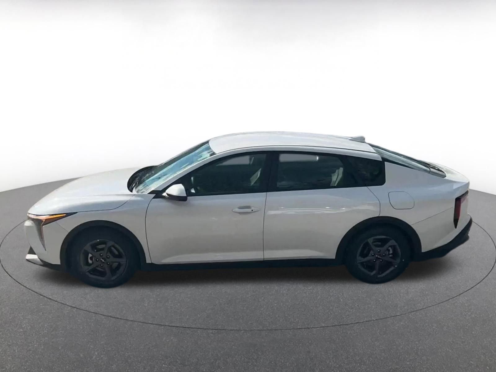 Thumbnail: 2025 Kia K4 - 9