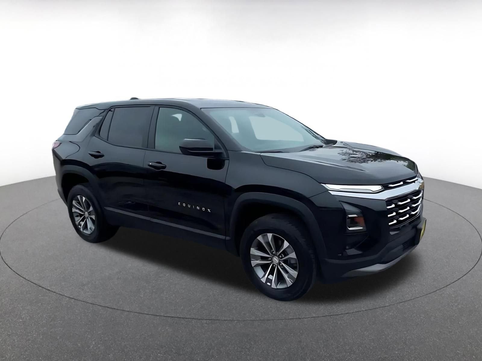Thumbnail: 2025 Chevrolet Equinox - 2