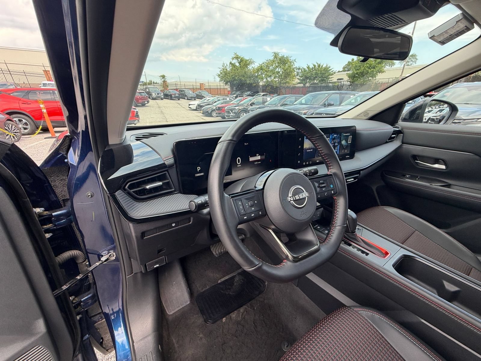 Thumbnail: 2026 Nissan Kicks - 32