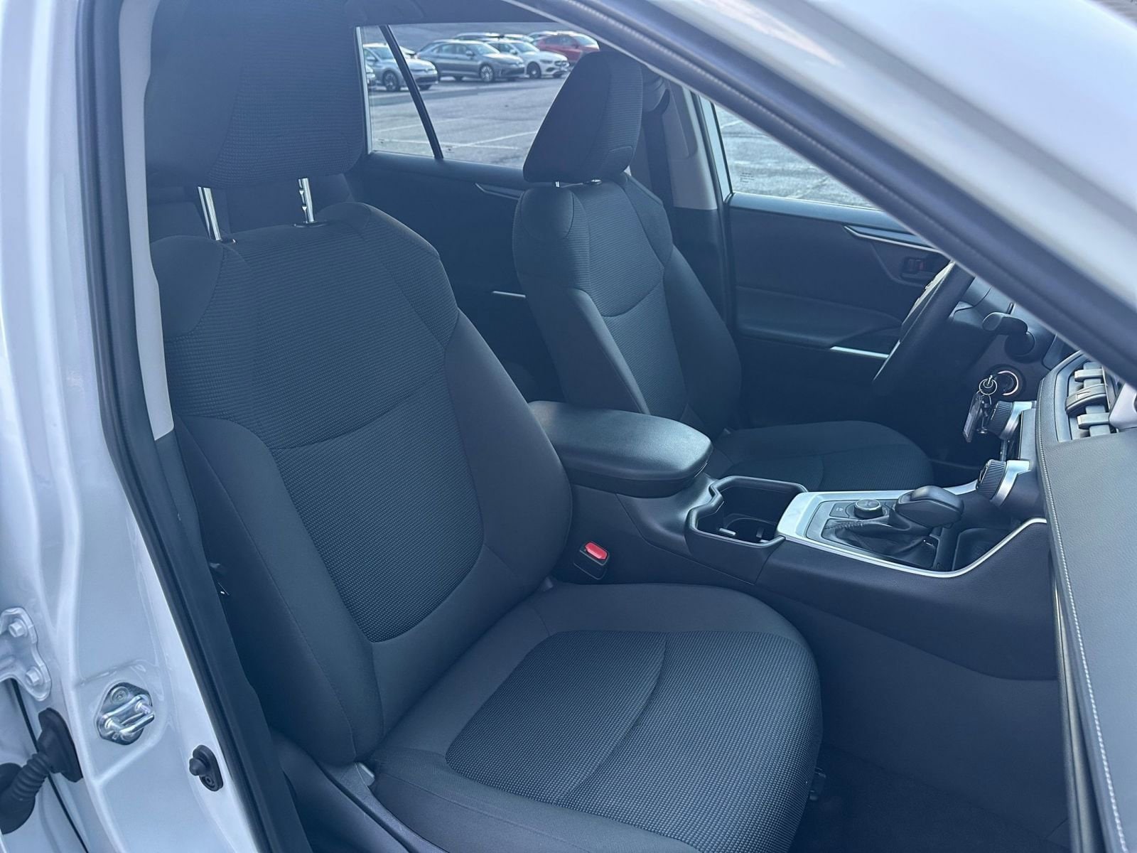 Thumbnail: 2025 Toyota RAV4 - 35