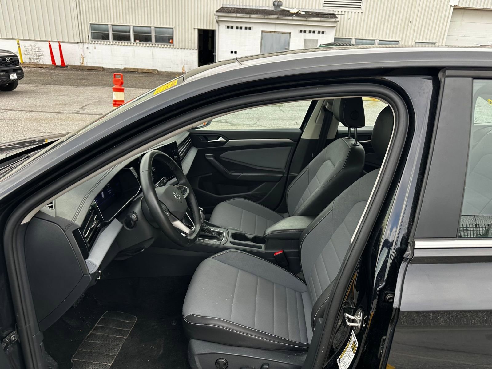 Thumbnail: 2025 Volkswagen Jetta - 7