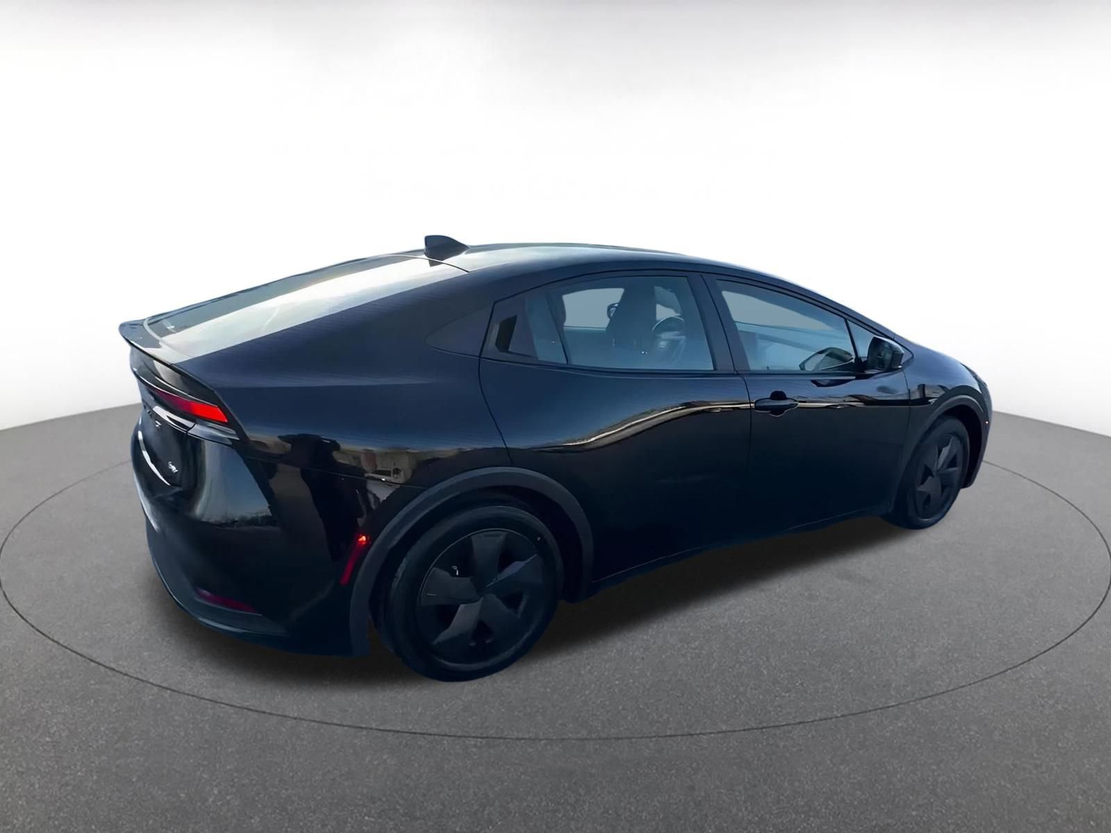 Thumbnail: 2025 Toyota Prius - 16