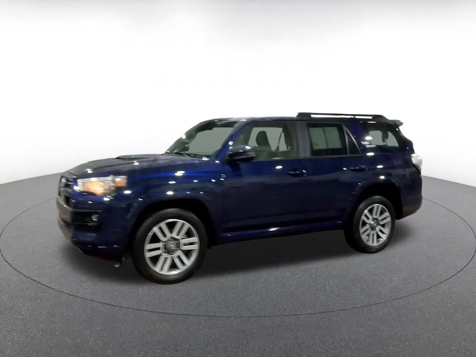 Thumbnail: 2024 Toyota 4Runner - 12