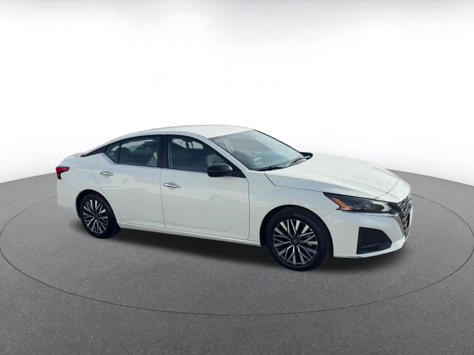 Thumbnail: 2025 Nissan Altima - 2