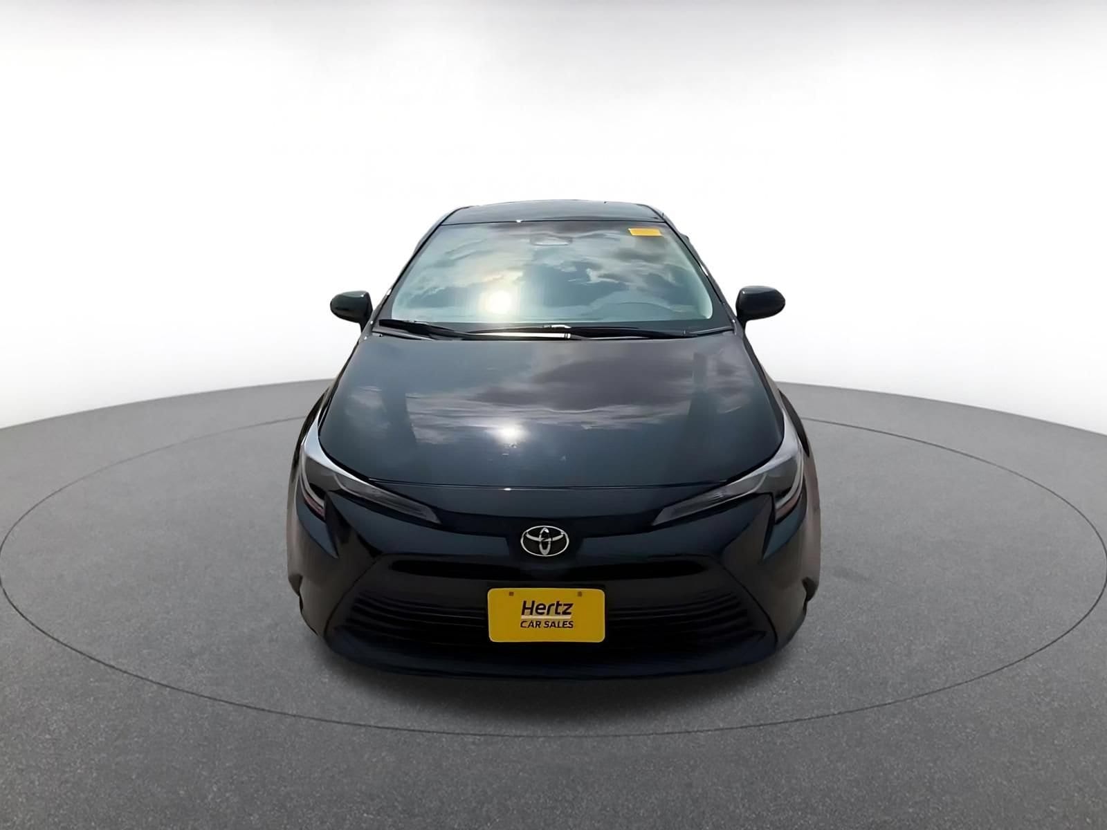 Thumbnail: 2025 Toyota Corolla - 4