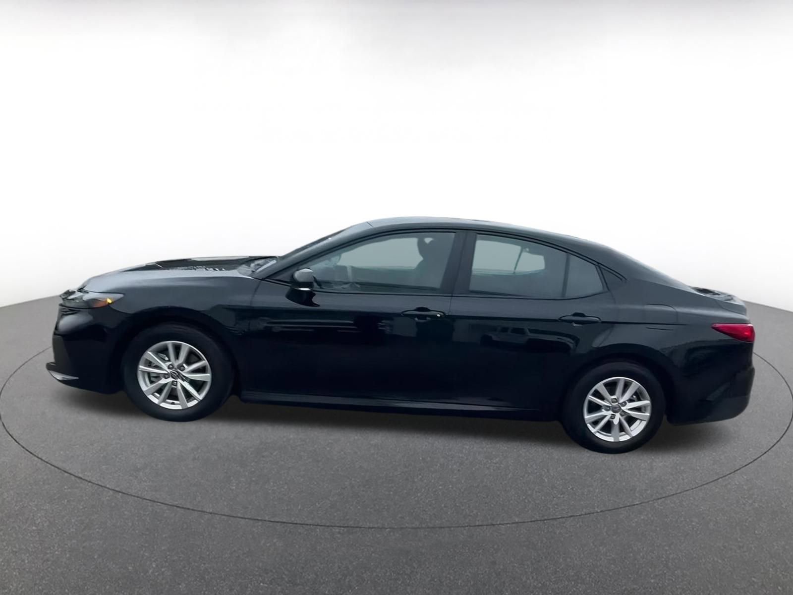 Thumbnail: 2025 Toyota Camry - 9