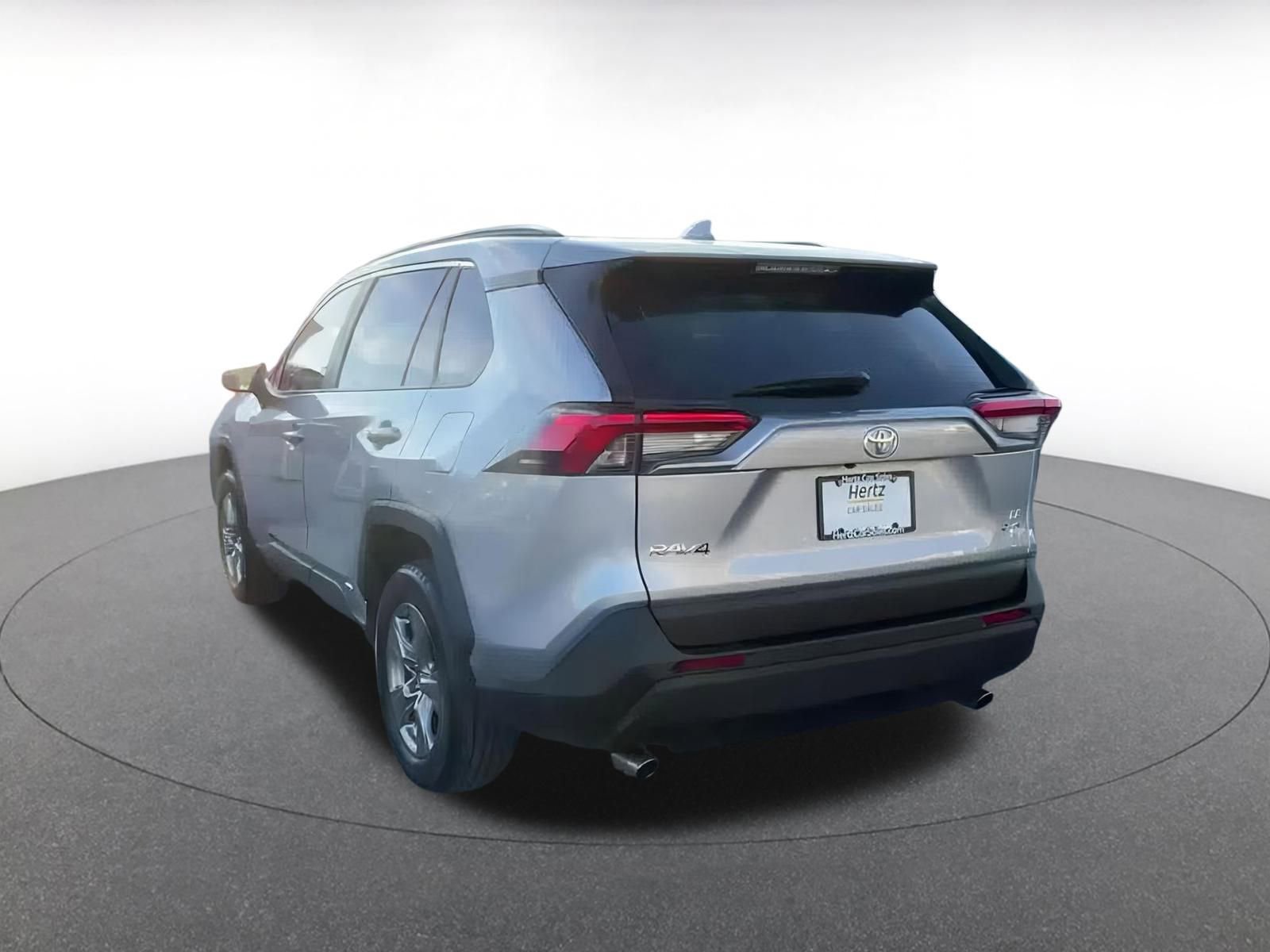 Thumbnail: 2025 Toyota RAV4 - 10