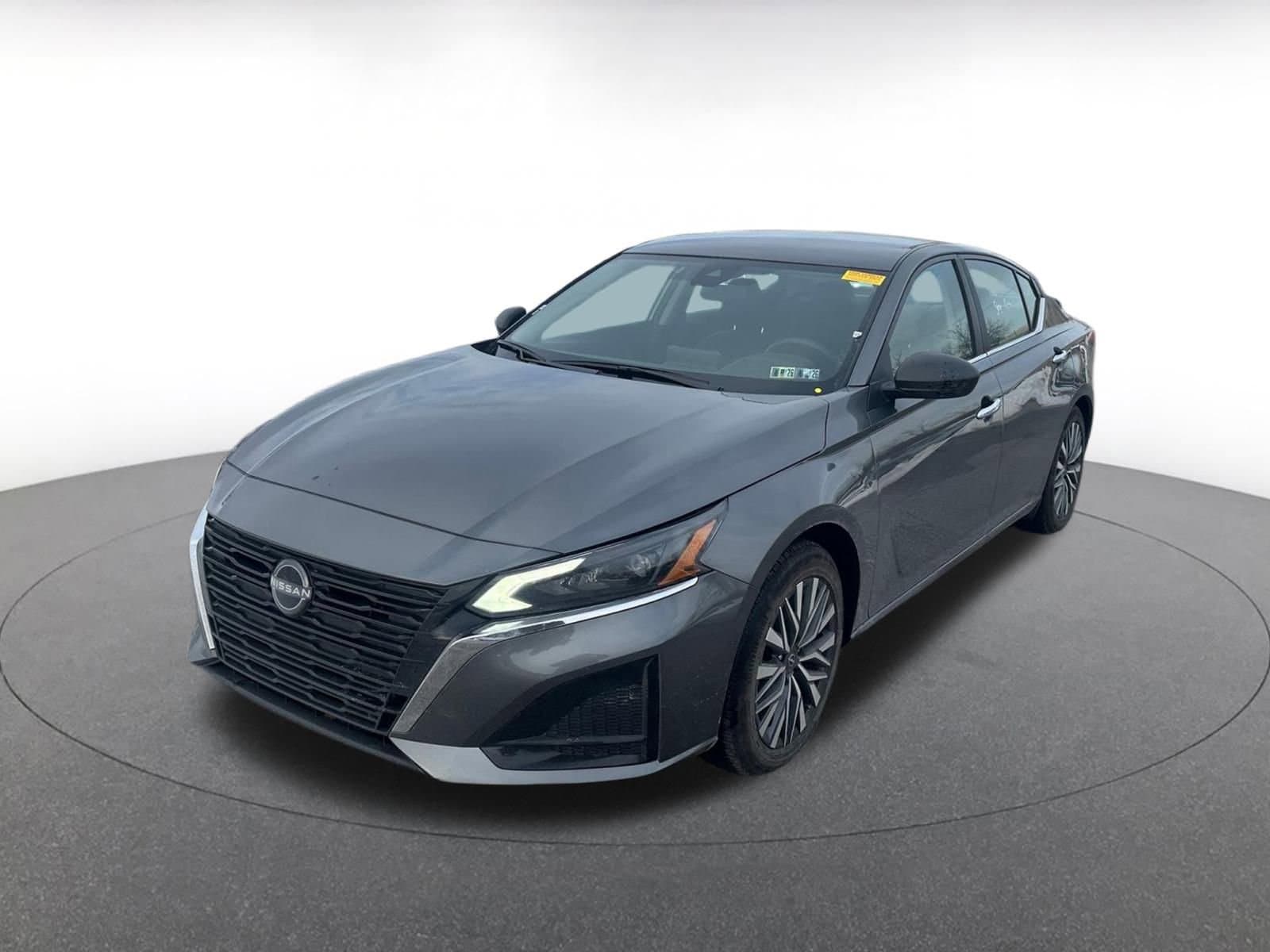 Thumbnail: 2025 Nissan Altima - 3