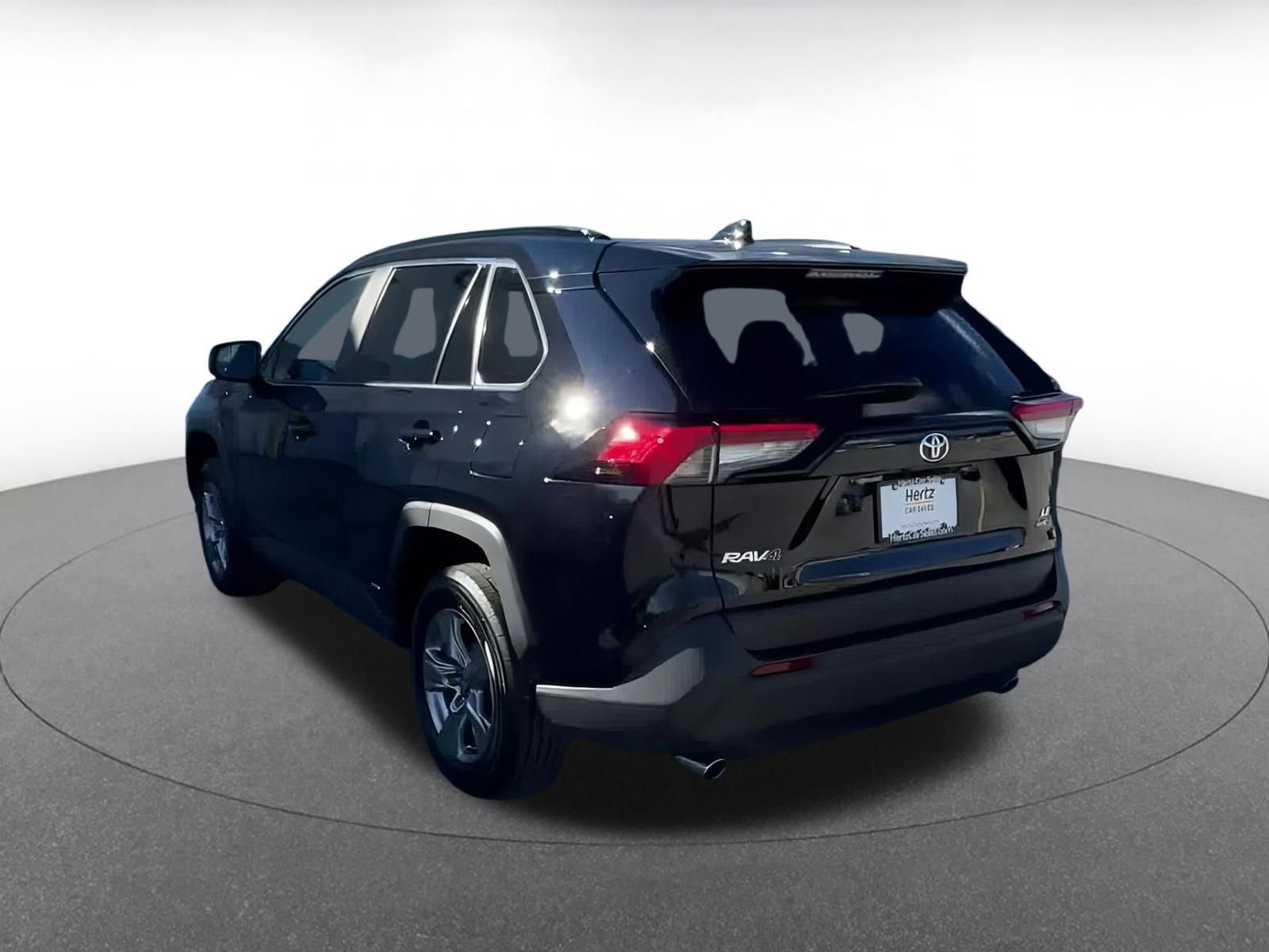 Thumbnail: 2025 Toyota RAV4 - 11