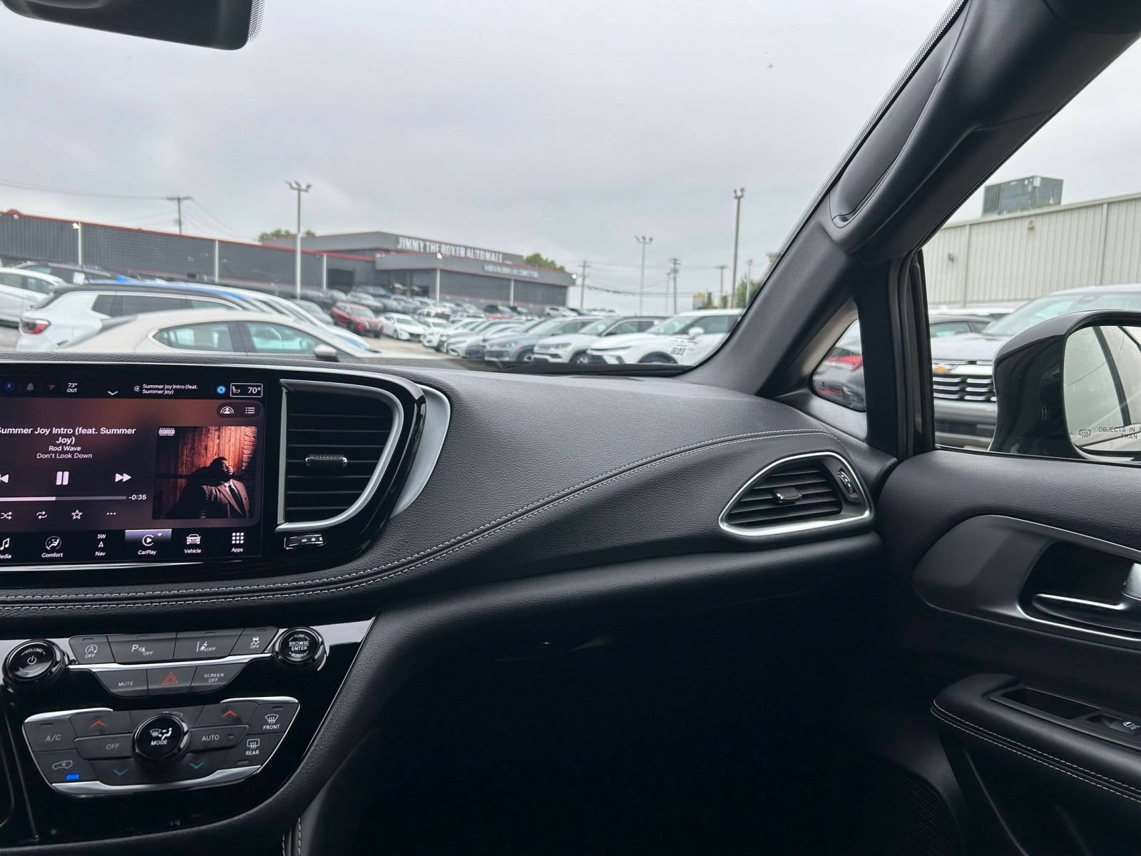 Thumbnail: 2025 Chrysler Pacifica - 29