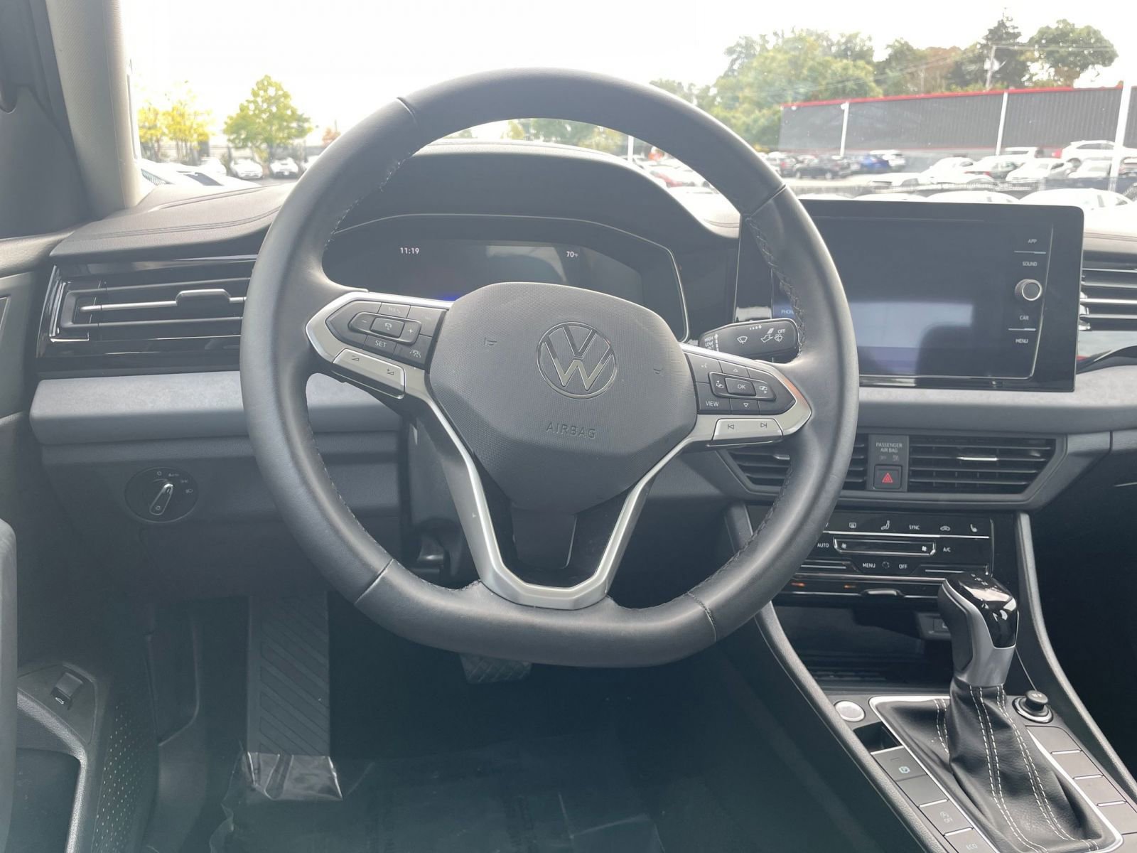 Thumbnail: 2025 Volkswagen Jetta - 34