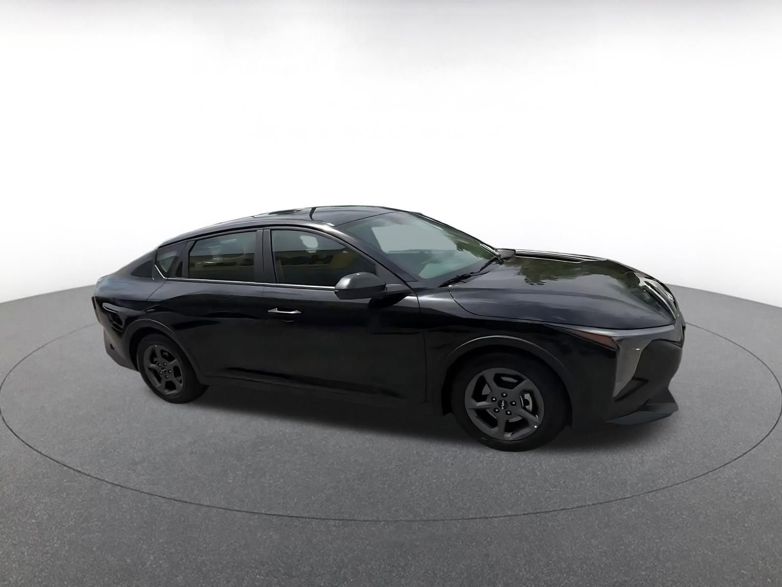 Thumbnail: 2025 Kia K4 - 2