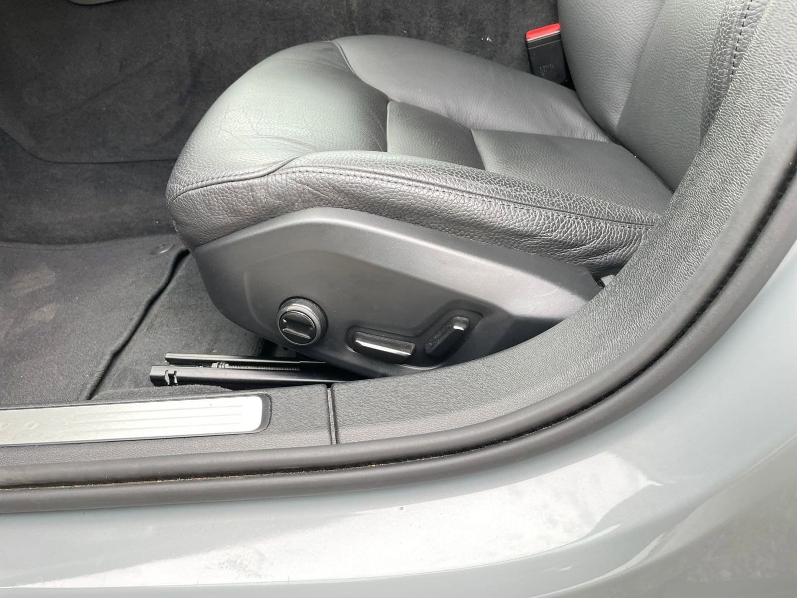 Thumbnail: 2025 Volvo S60 - 23