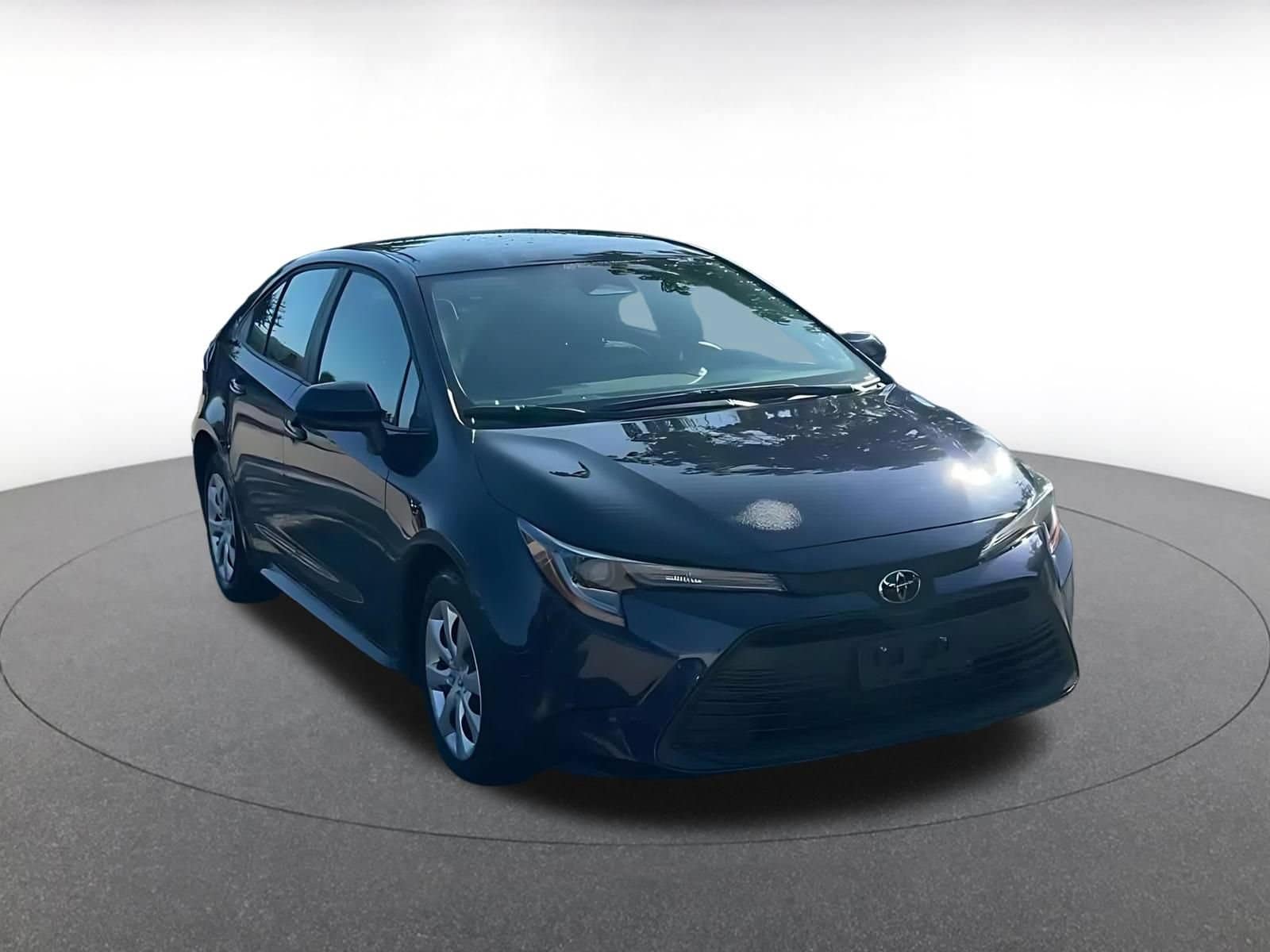 Thumbnail: 2025 Toyota Corolla - 3