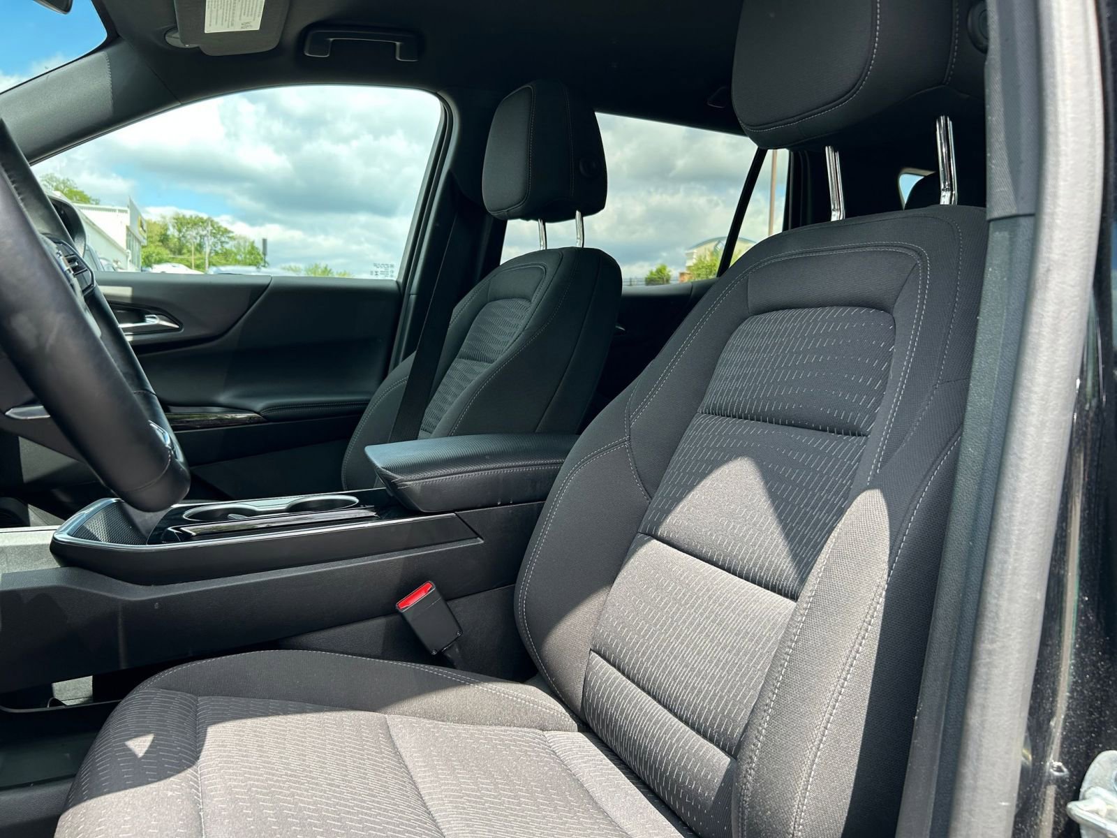 Thumbnail: 2025 Chevrolet Equinox - 31