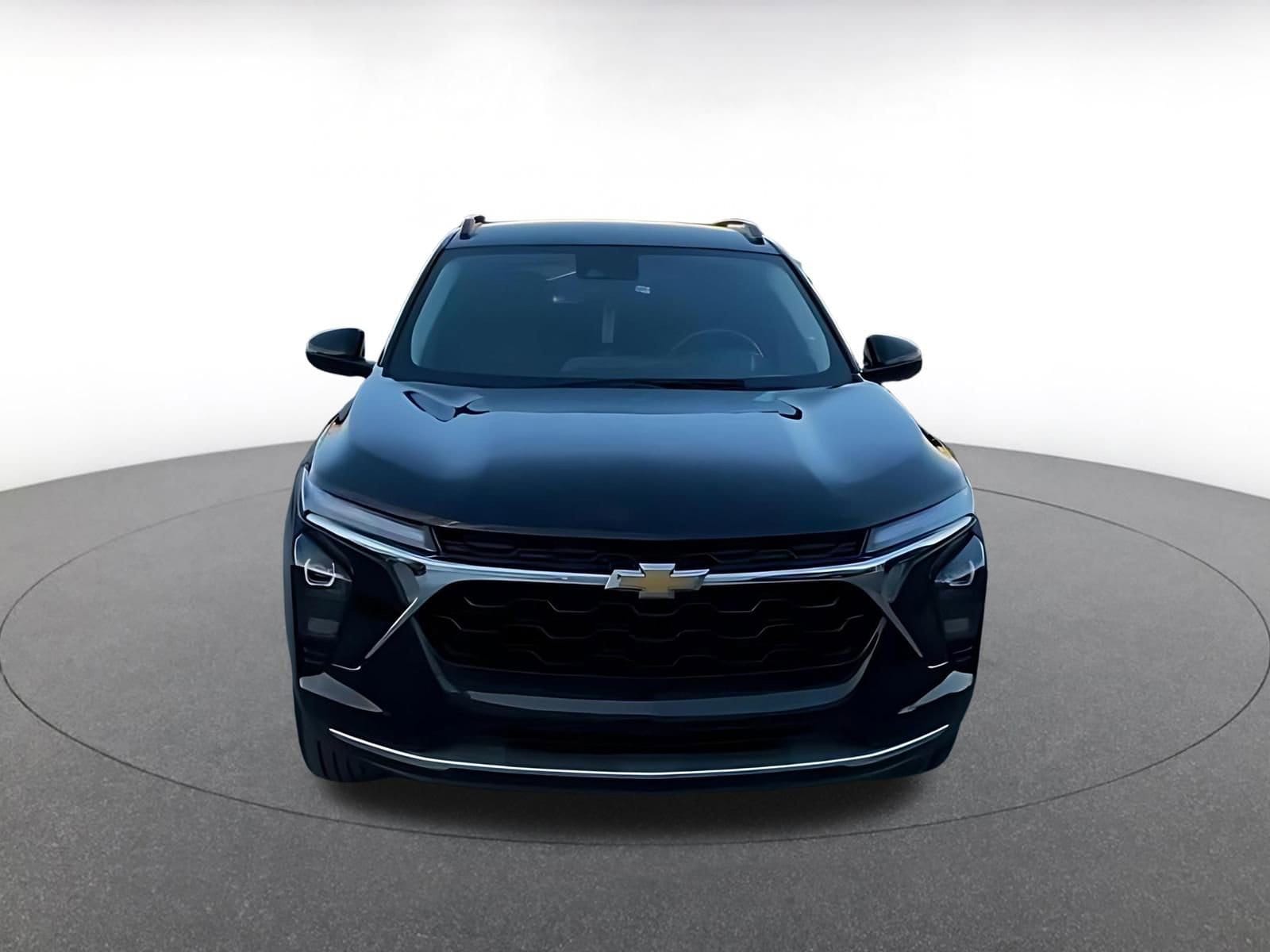 Thumbnail: 2025 Chevrolet Trax - 4