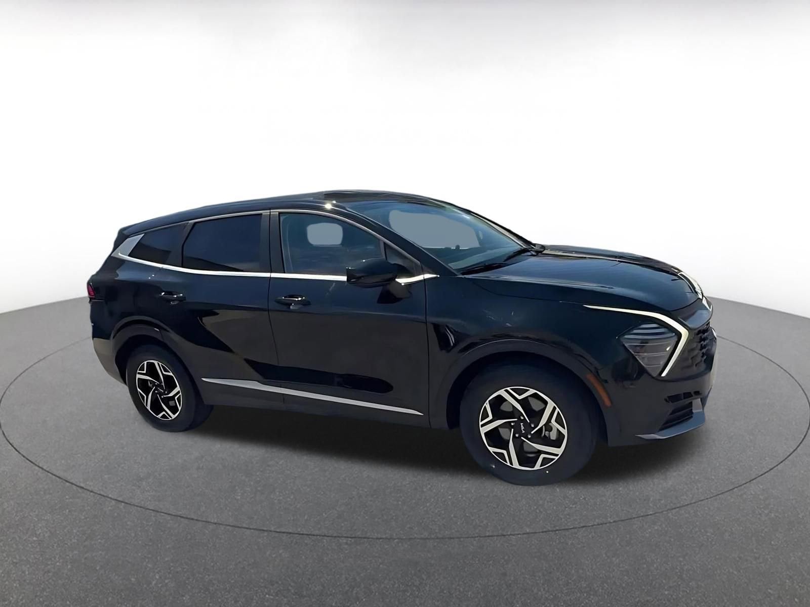 Thumbnail: 2025 Kia Sportage - 2