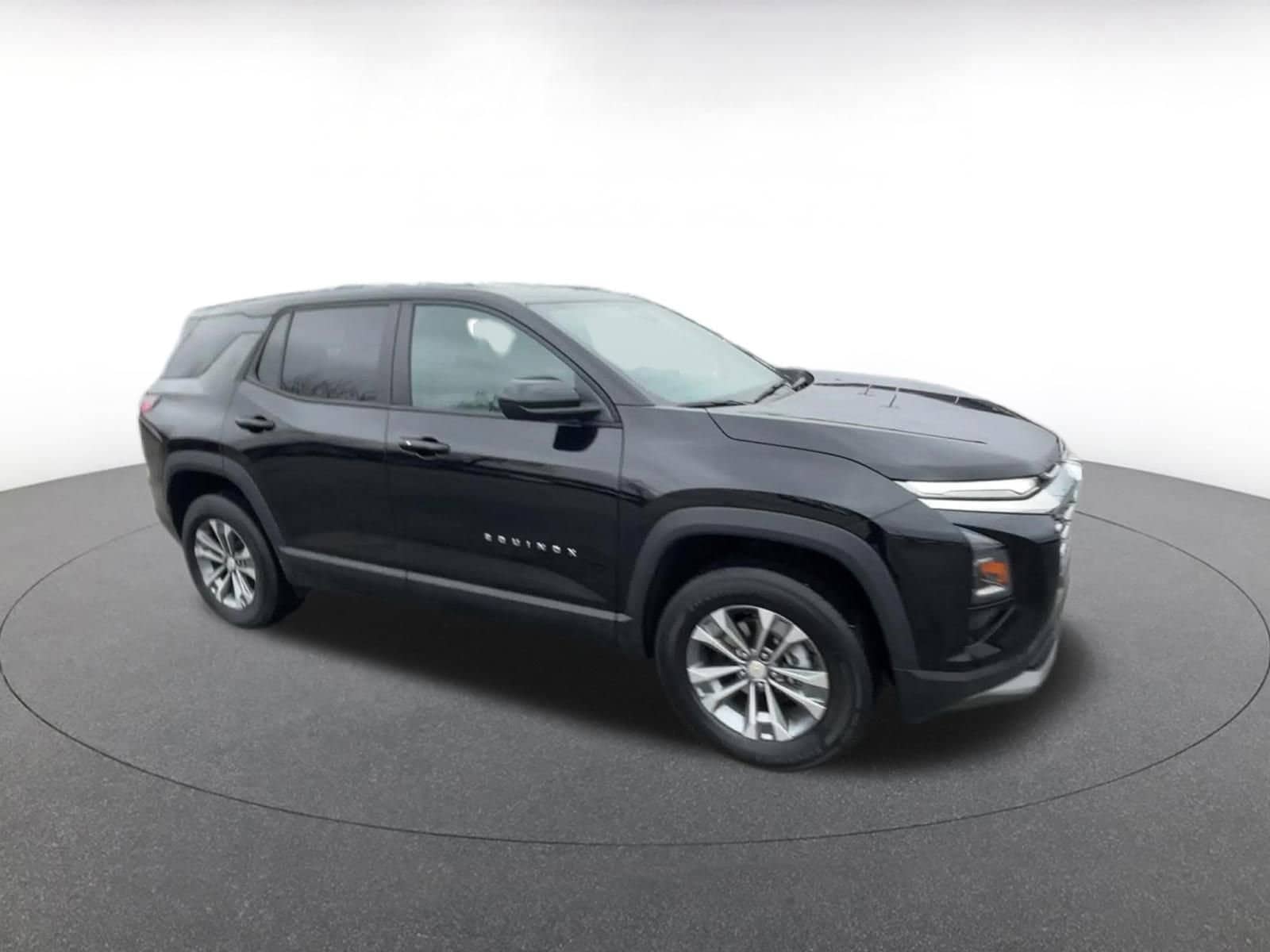 Thumbnail: 2025 Chevrolet Equinox - 2