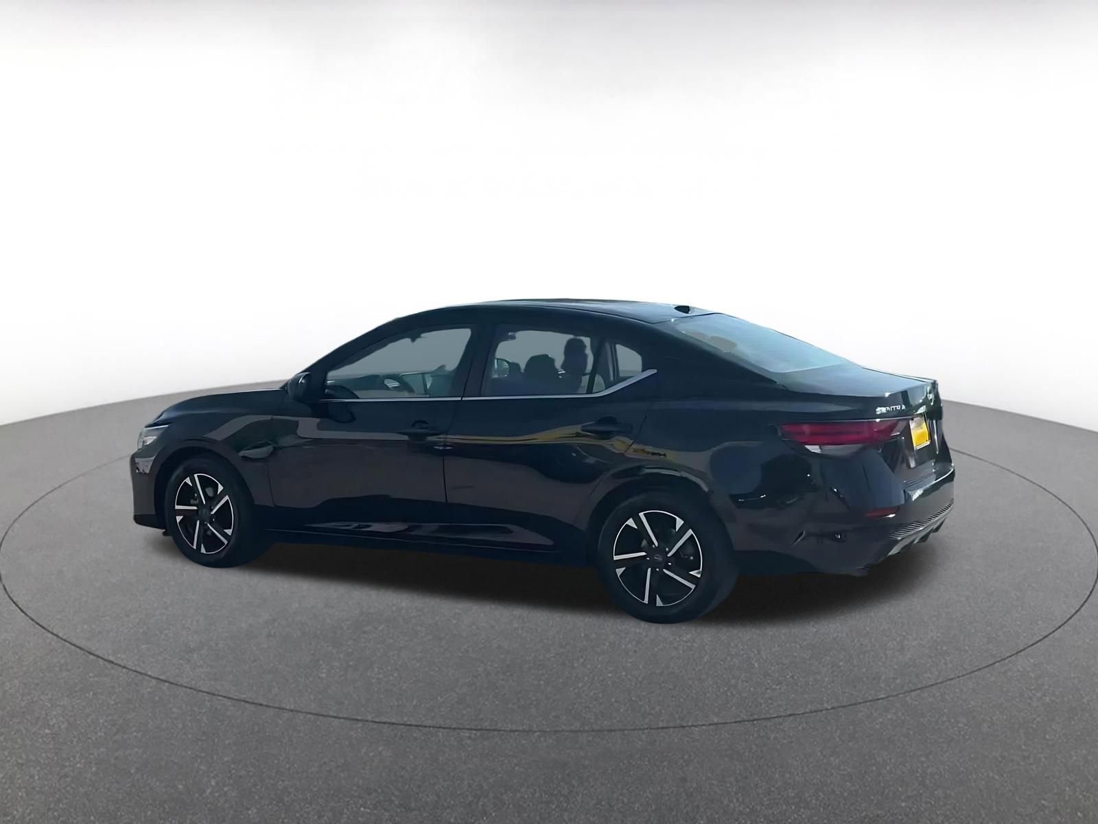 Thumbnail: 2025 Nissan Sentra - 10