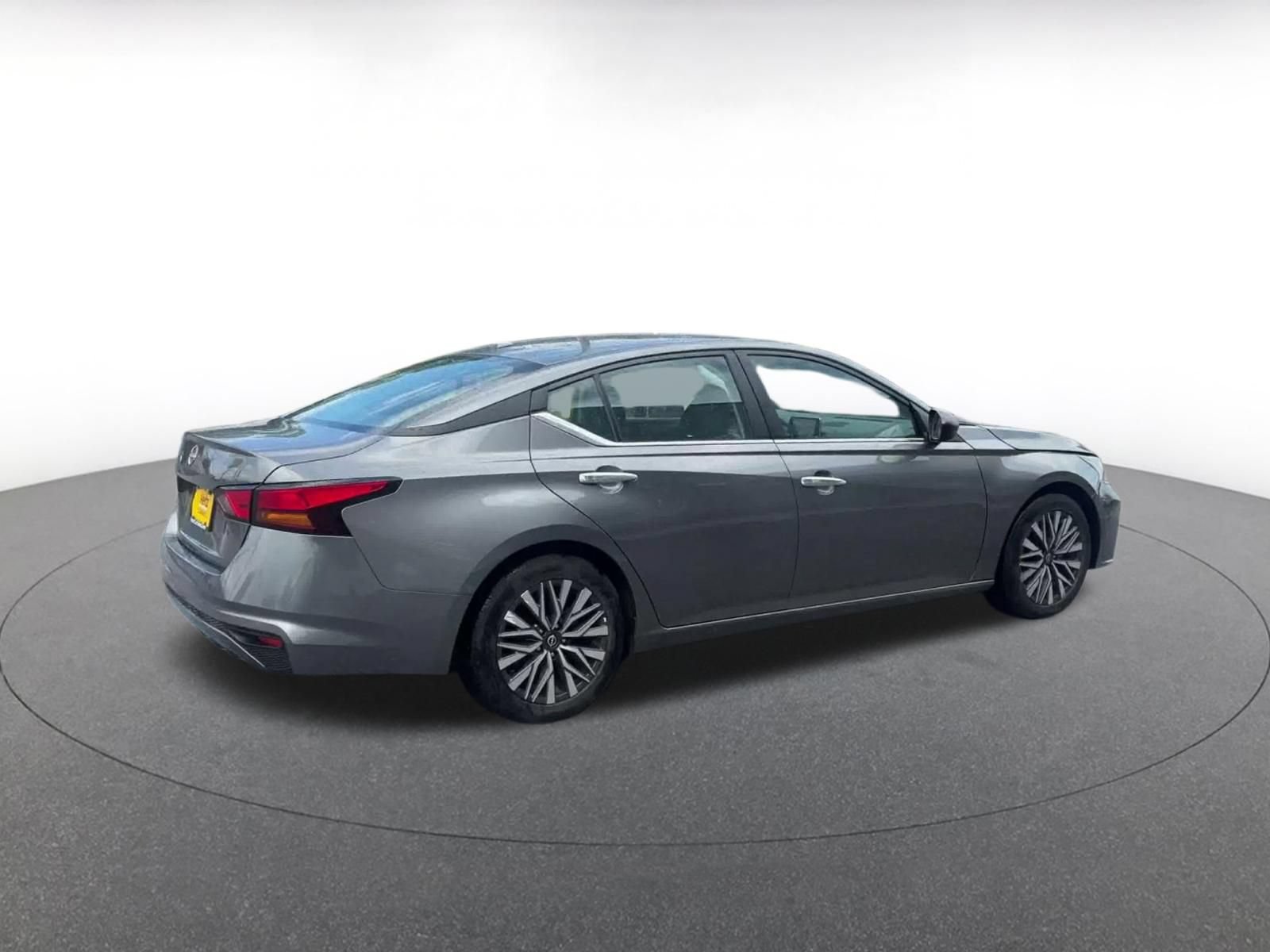 Thumbnail: 2025 Nissan Altima - 13