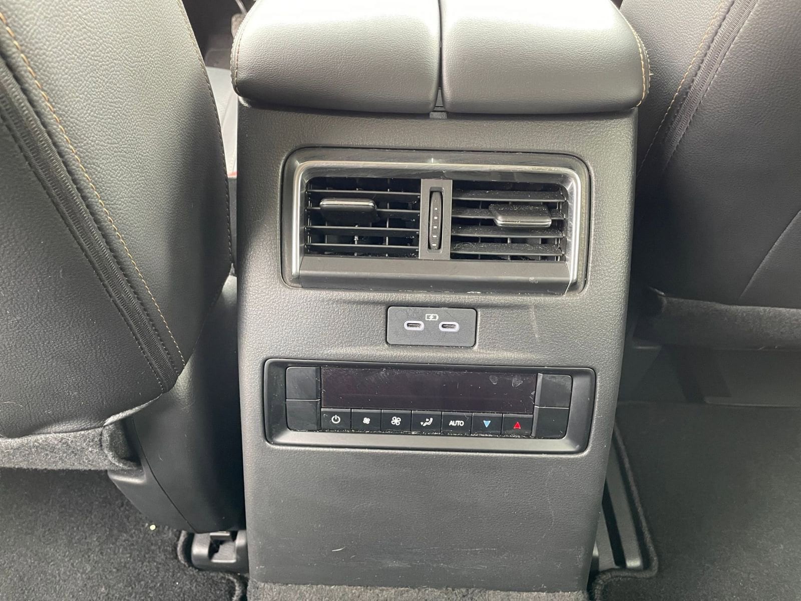 Thumbnail: 2025 Mazda CX-70 - 24